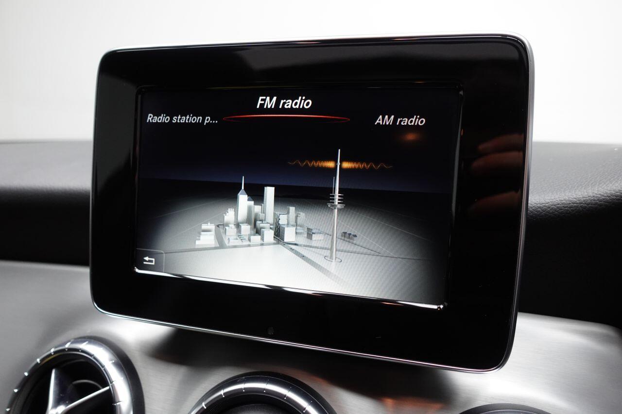 Mercedes-benz CLA - Image 2