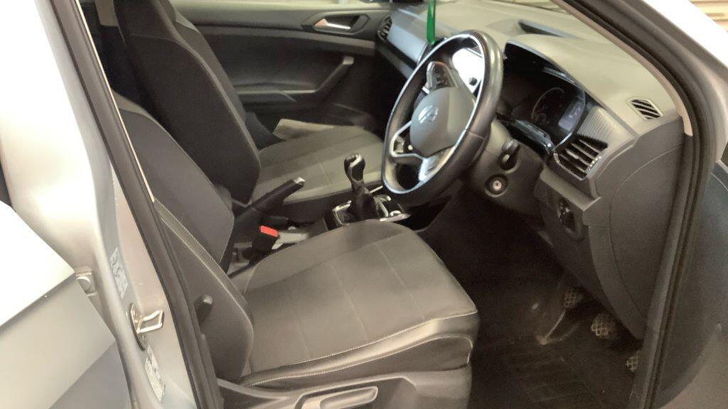 Volkswagen T-Cross - Image 3