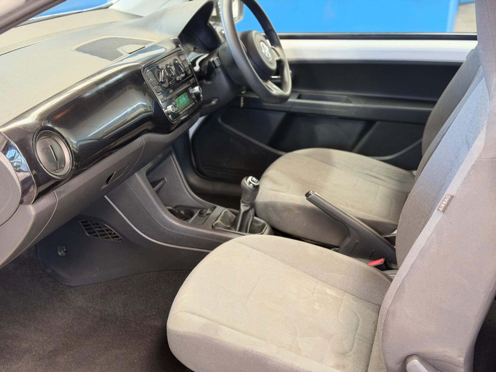 Volkswagen up! - Image 32