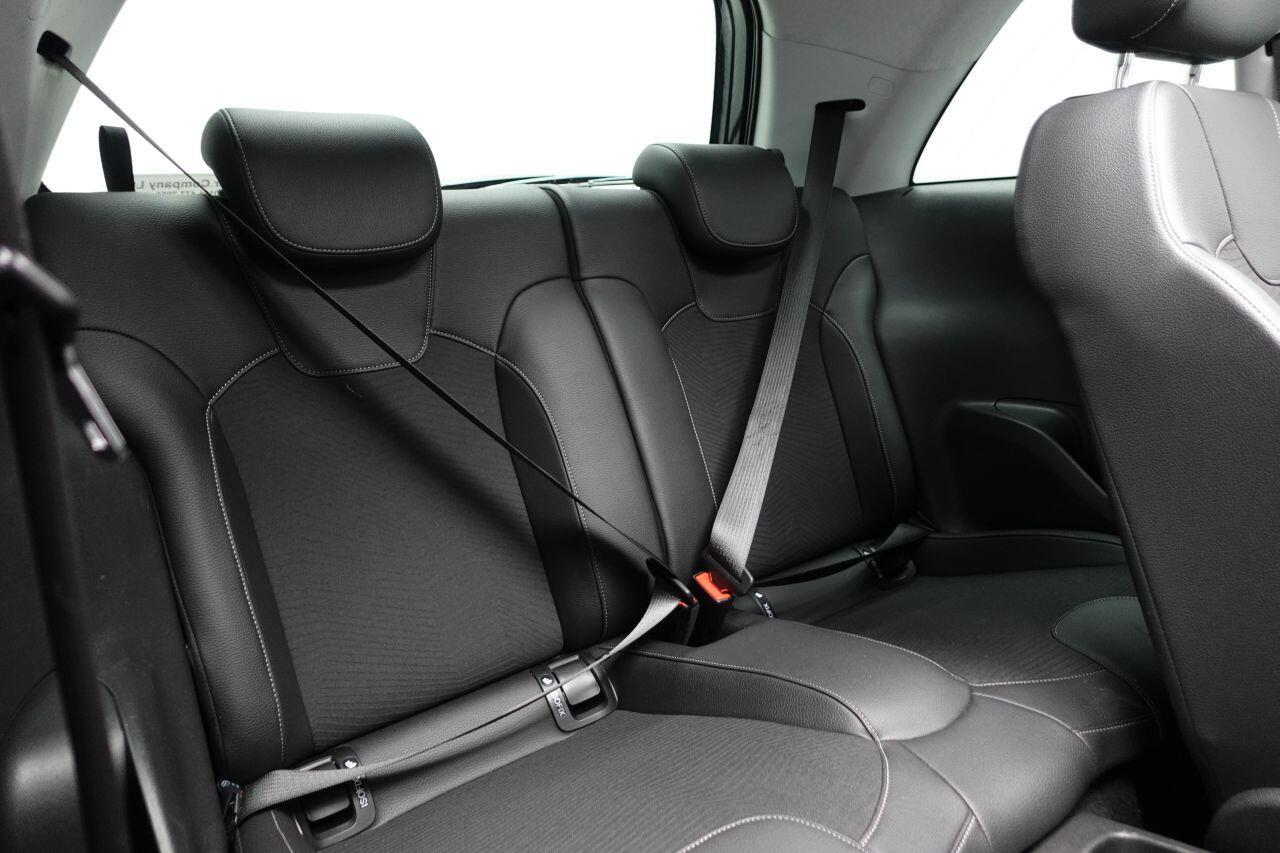 Vauxhall ADAM - Image 18