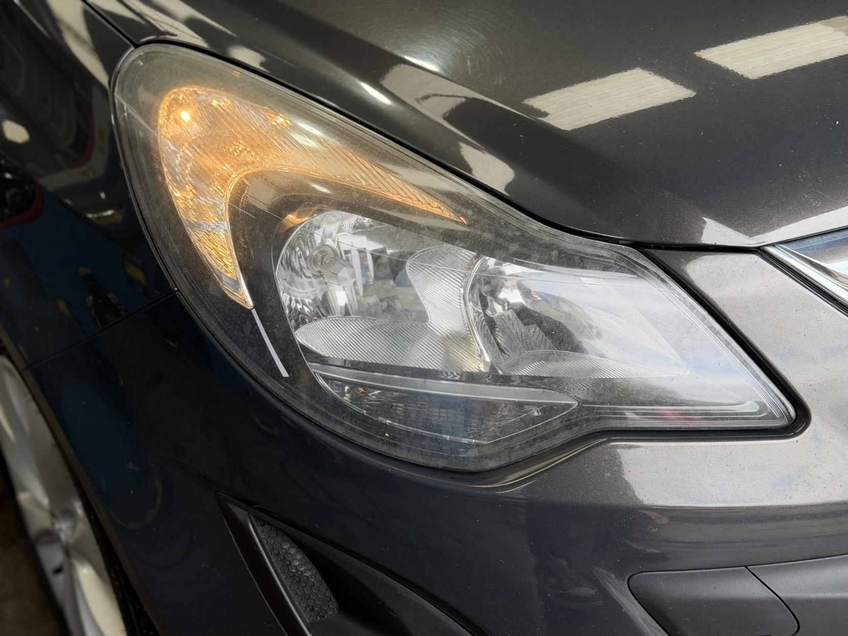 Vauxhall Corsa - Image 10
