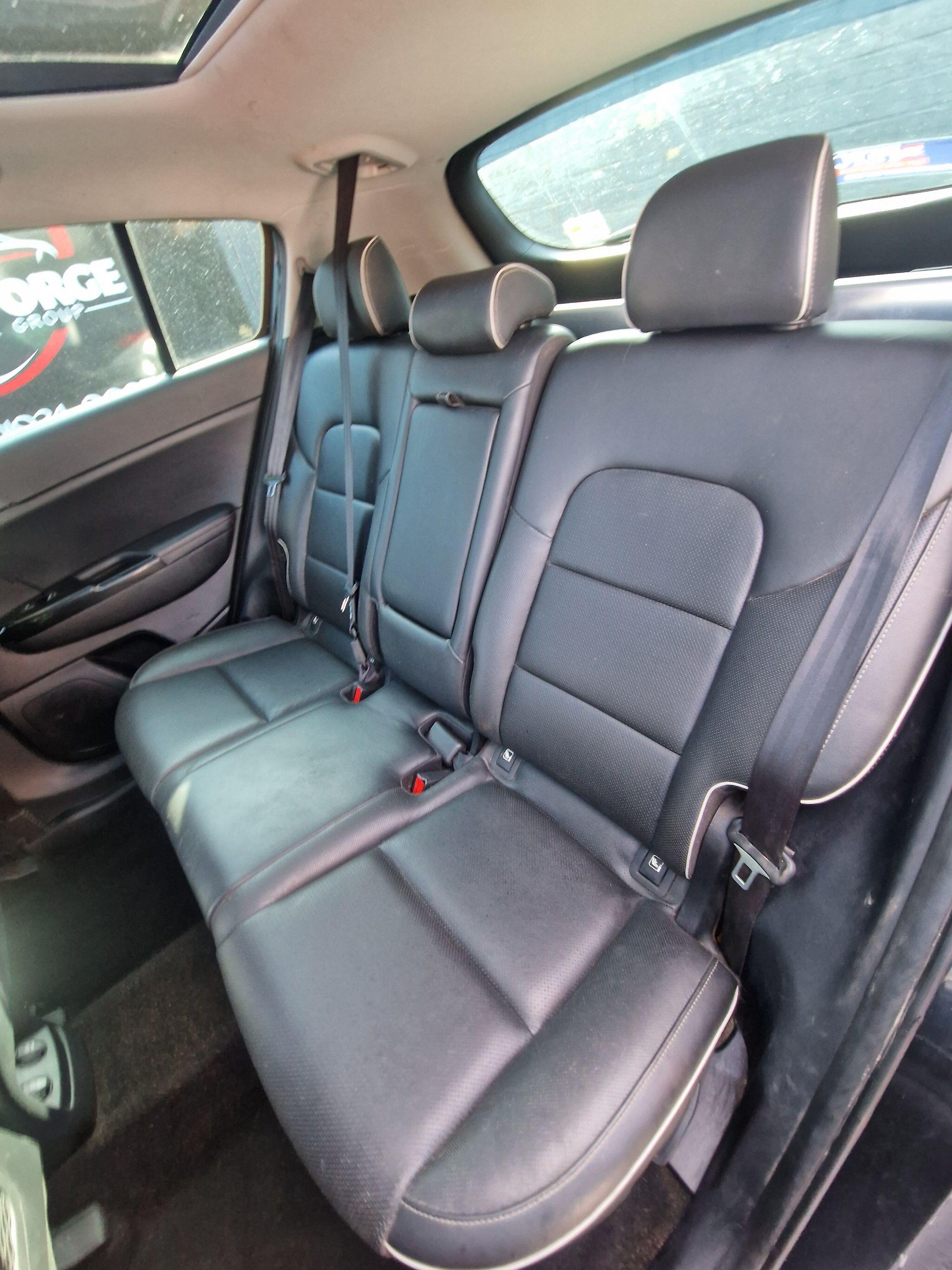 Kia Sportage - Image 48