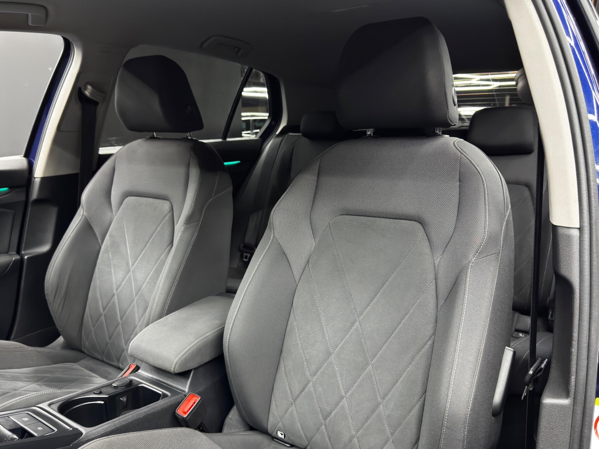 Volkswagen Golf - Image 14