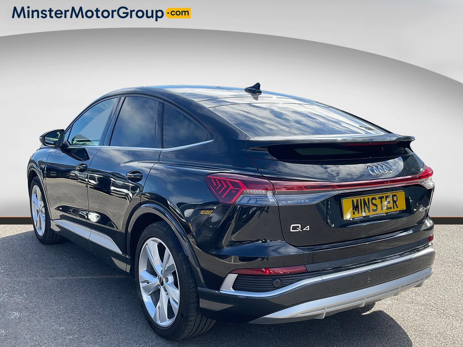 Audi Q4 E-Tron - Image 4