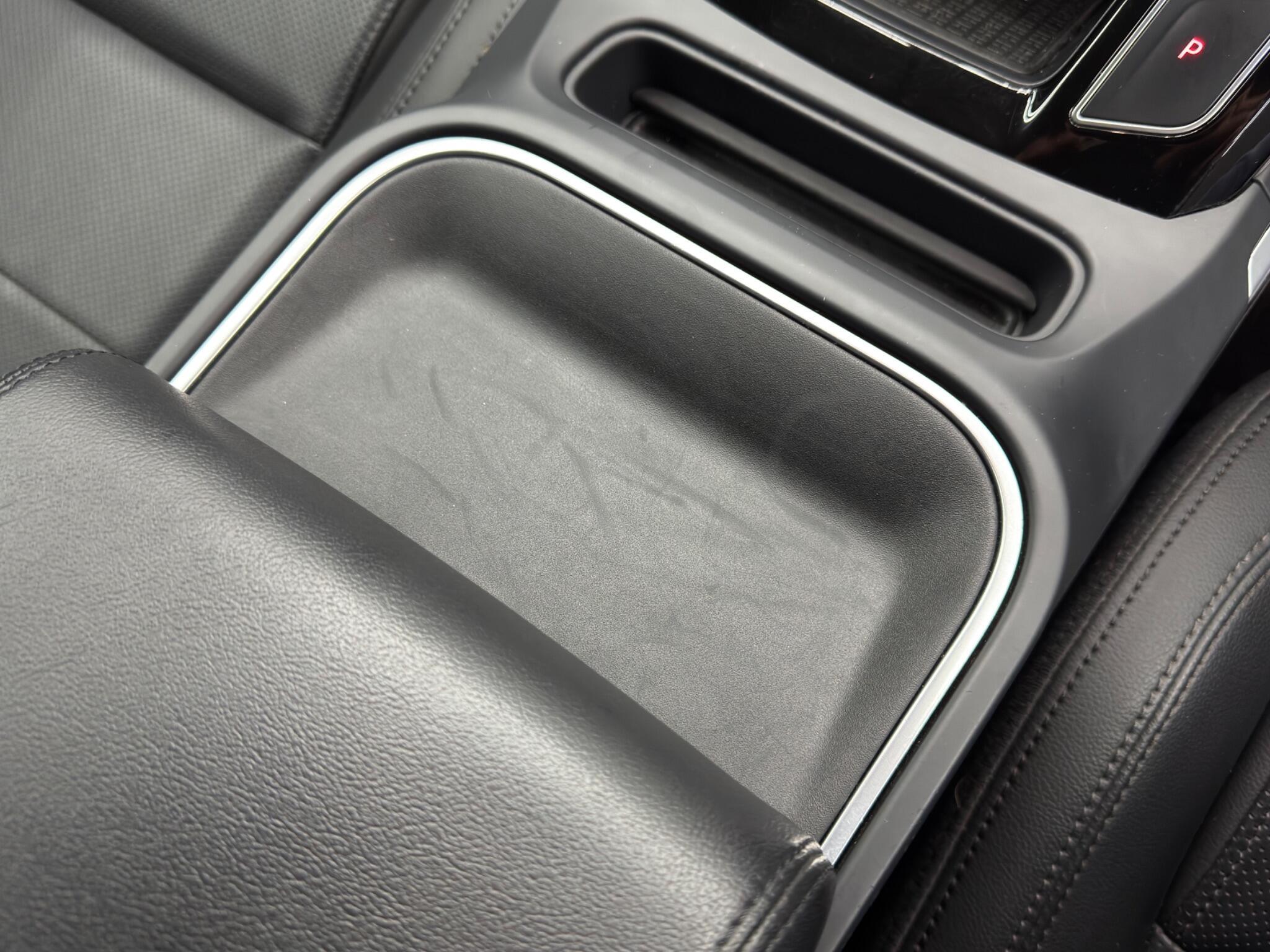 Jaguar I-Pace - Image 26