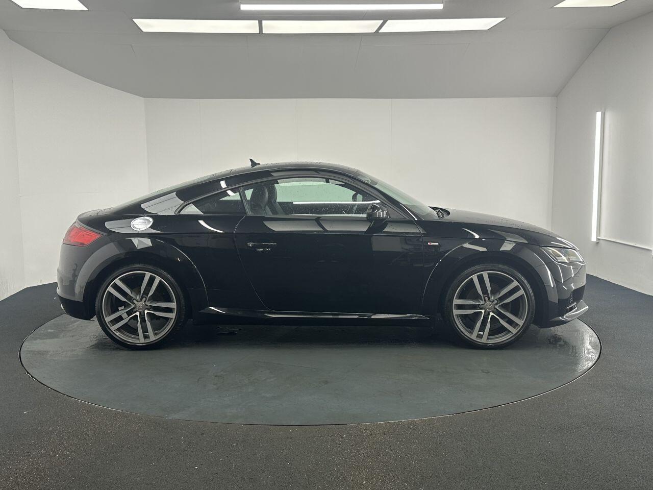 Audi TT - Image 11