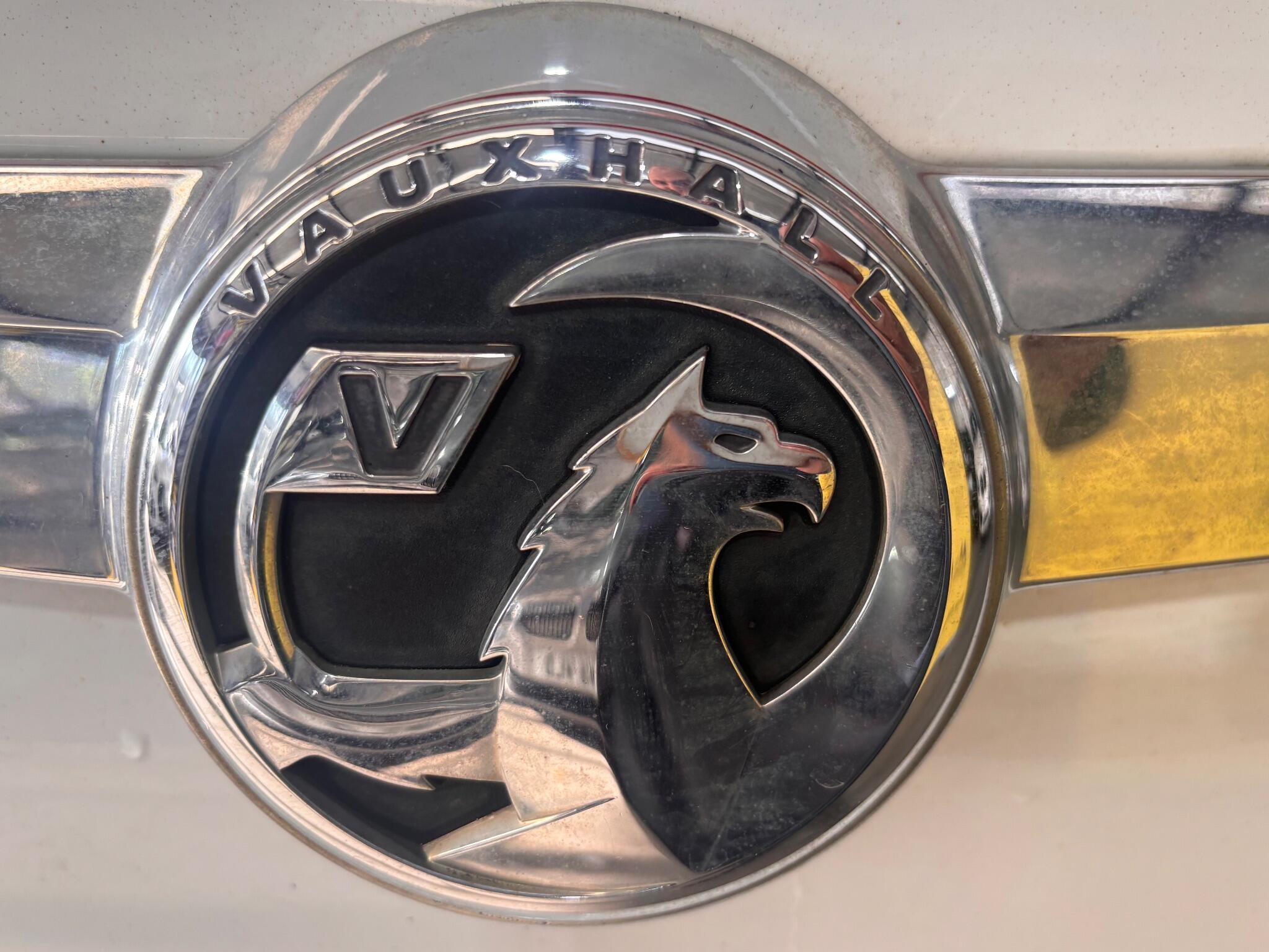 Vauxhall Insignia - Image 14