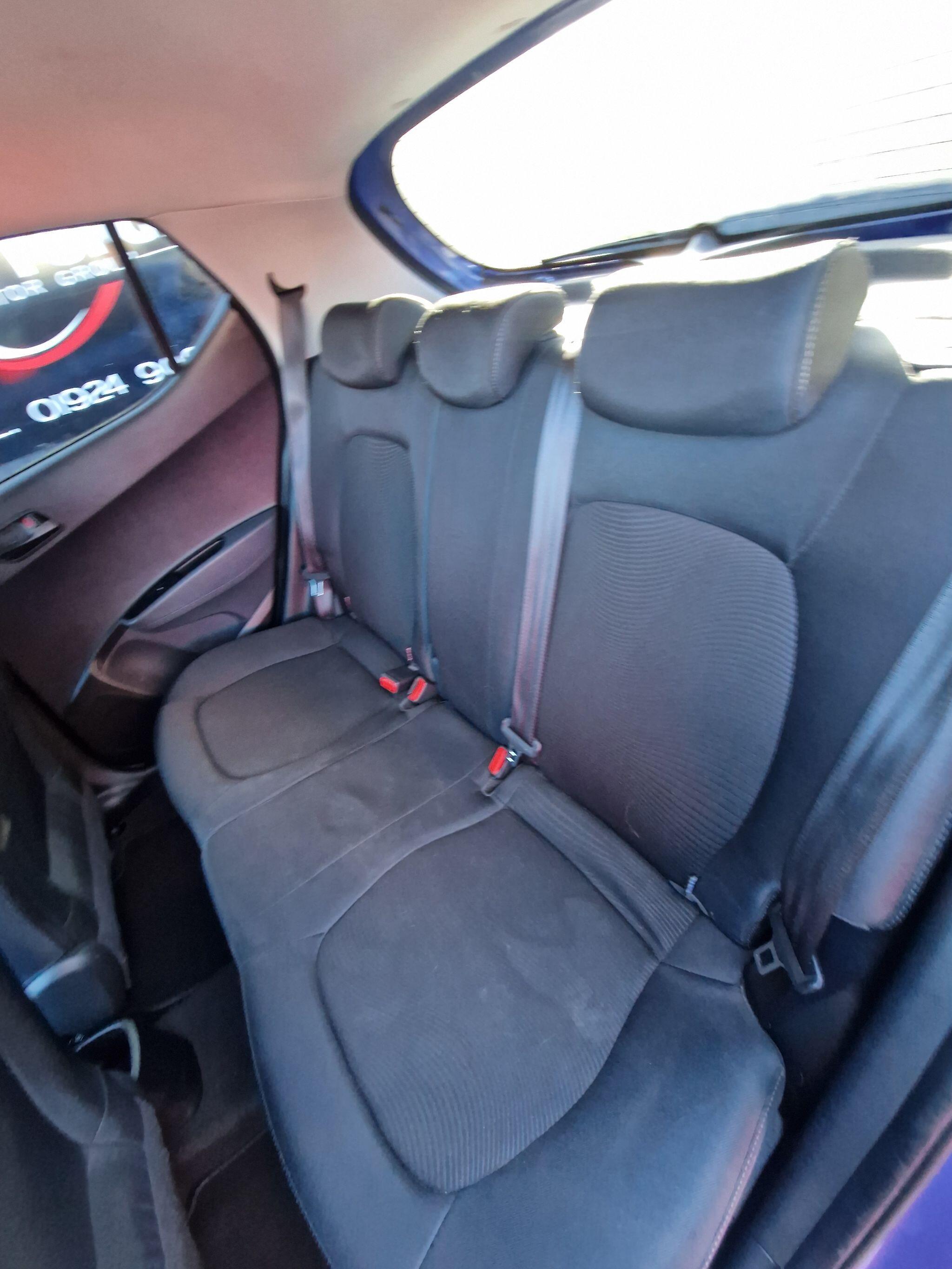 Hyundai i10 - Image 41