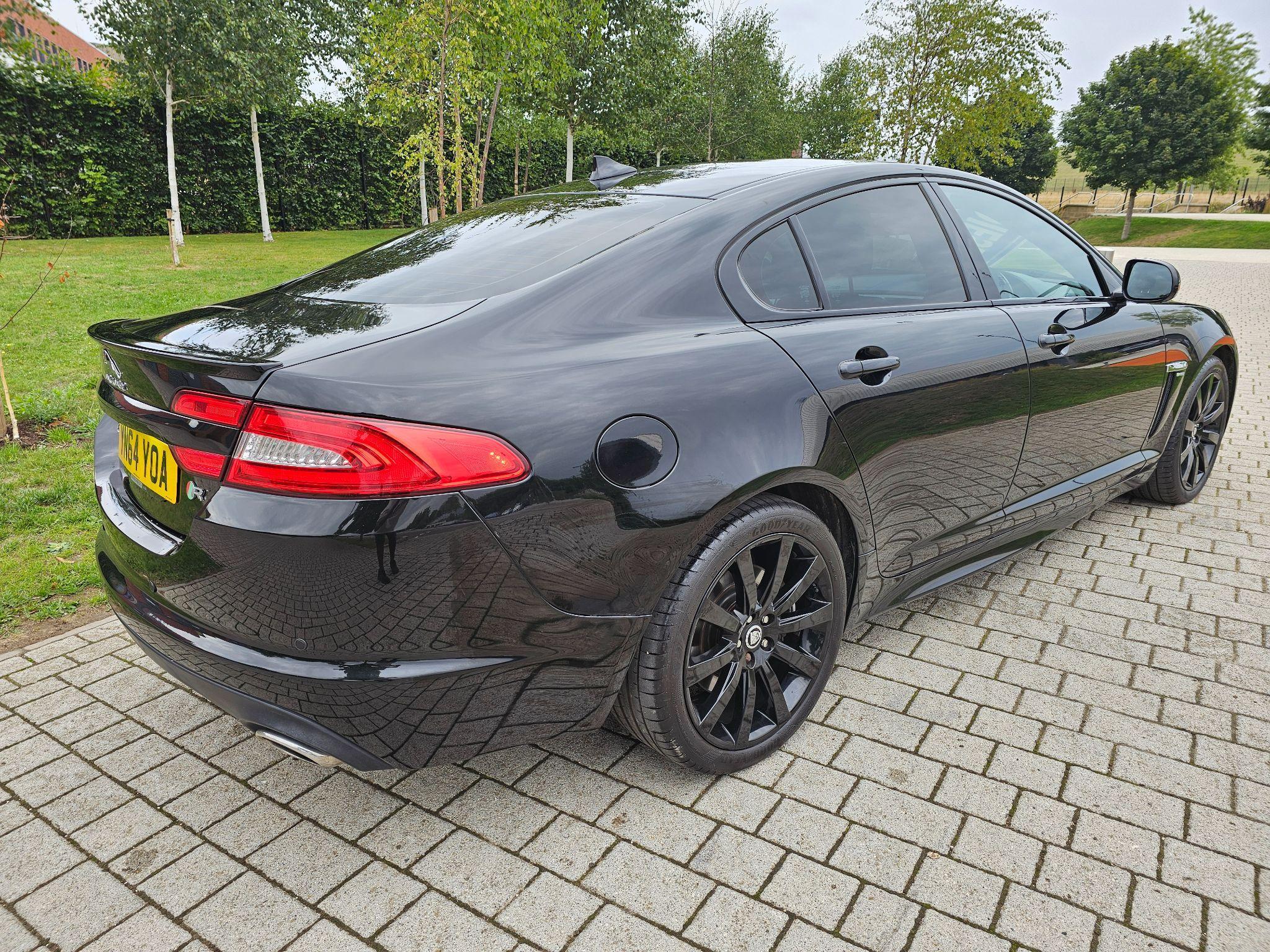 Jaguar XF - Image 8