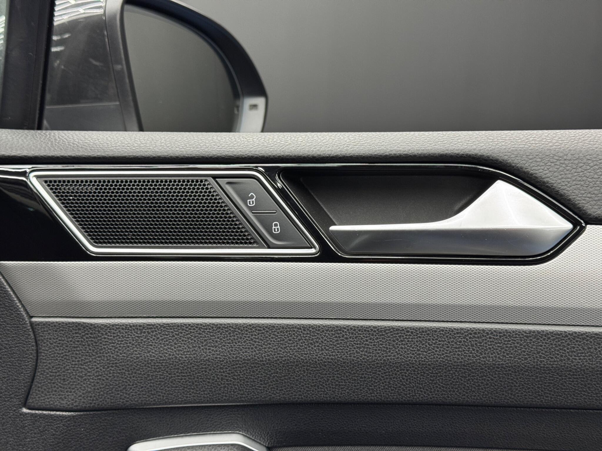 Volkswagen Passat - Image 42