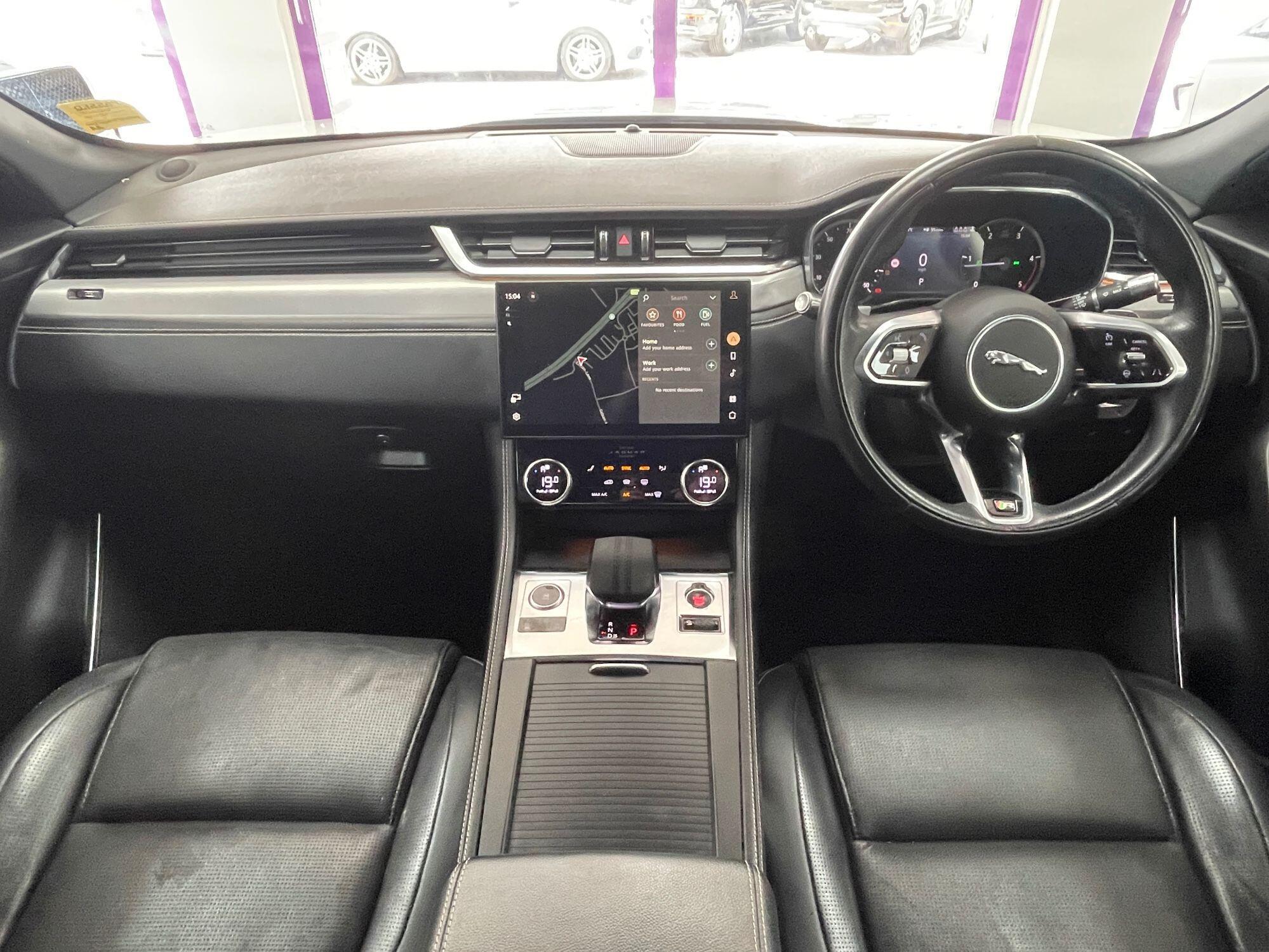 Jaguar F-Pace - Image 2
