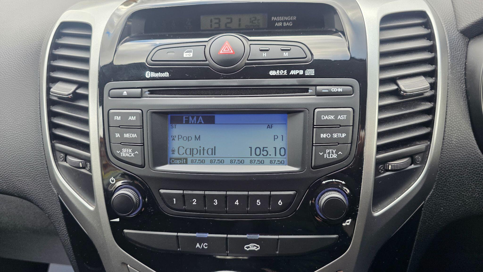Hyundai ix20 - Image 30