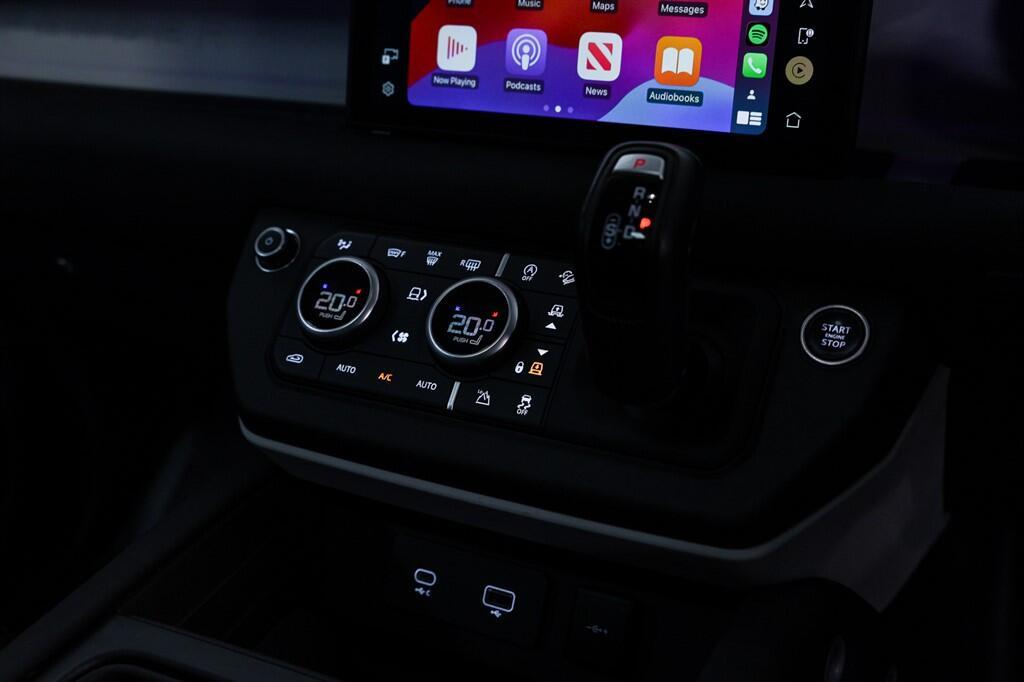 Land Rover Defender 110 - Image 18