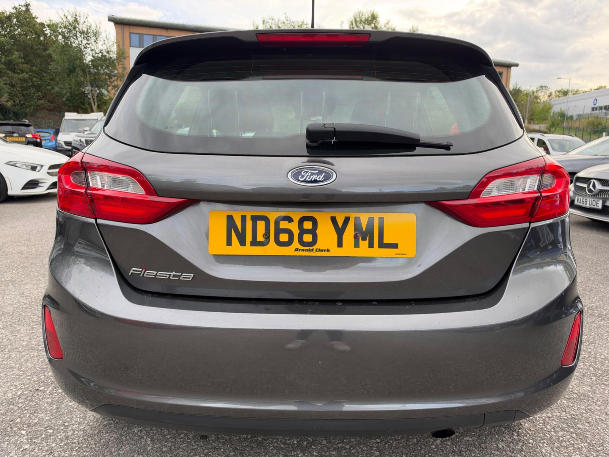Ford Fiesta - Image 11