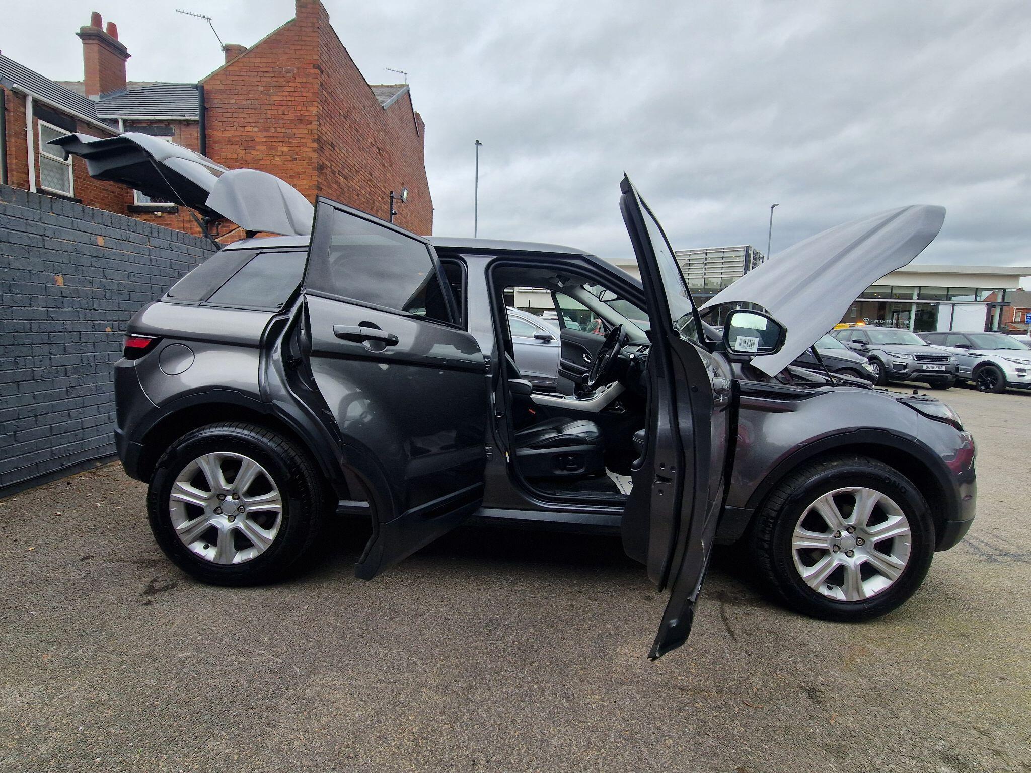 Land Rover Range Rover Evoque - Image 24