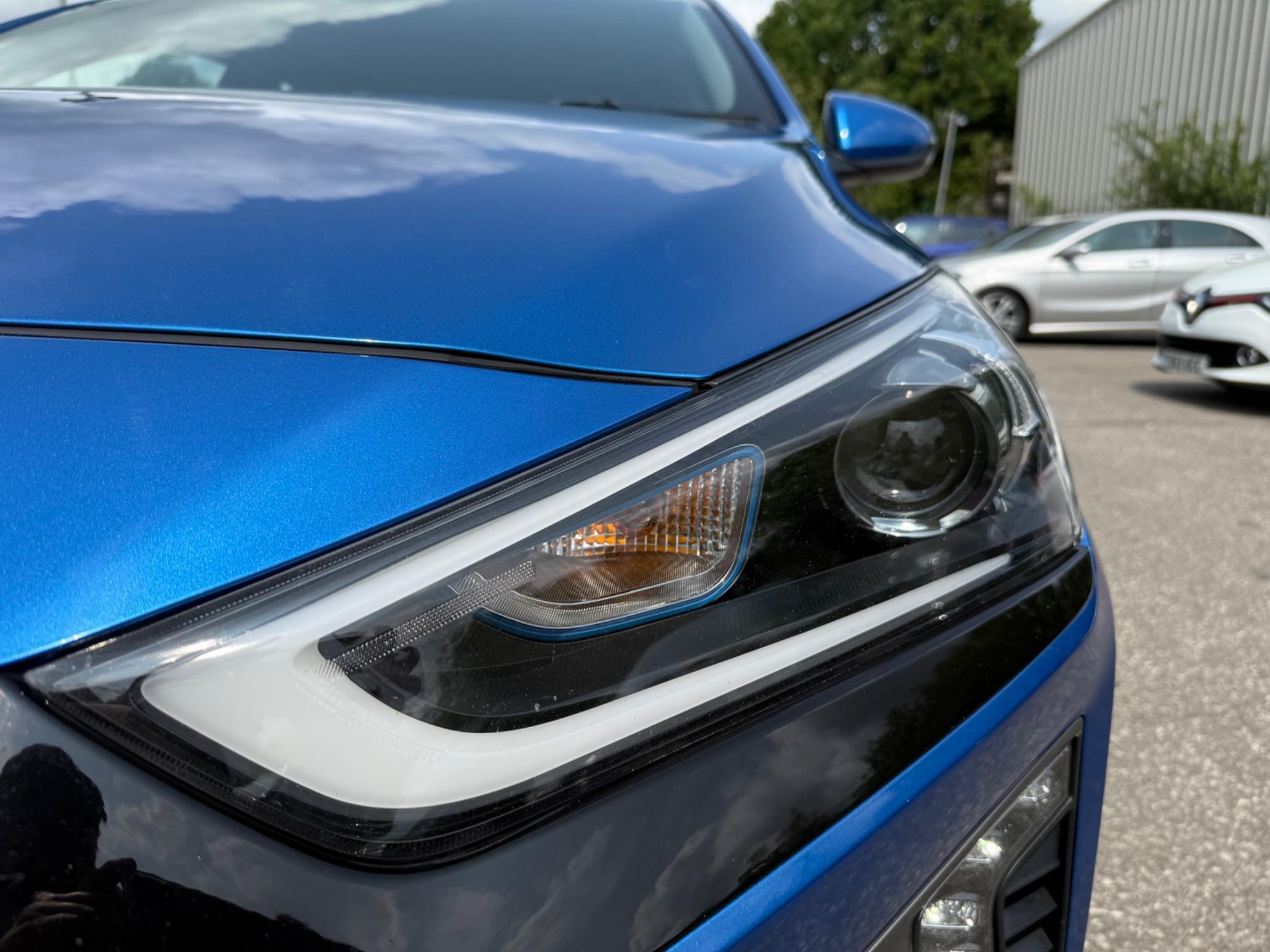 Hyundai Ioniq - Image 19