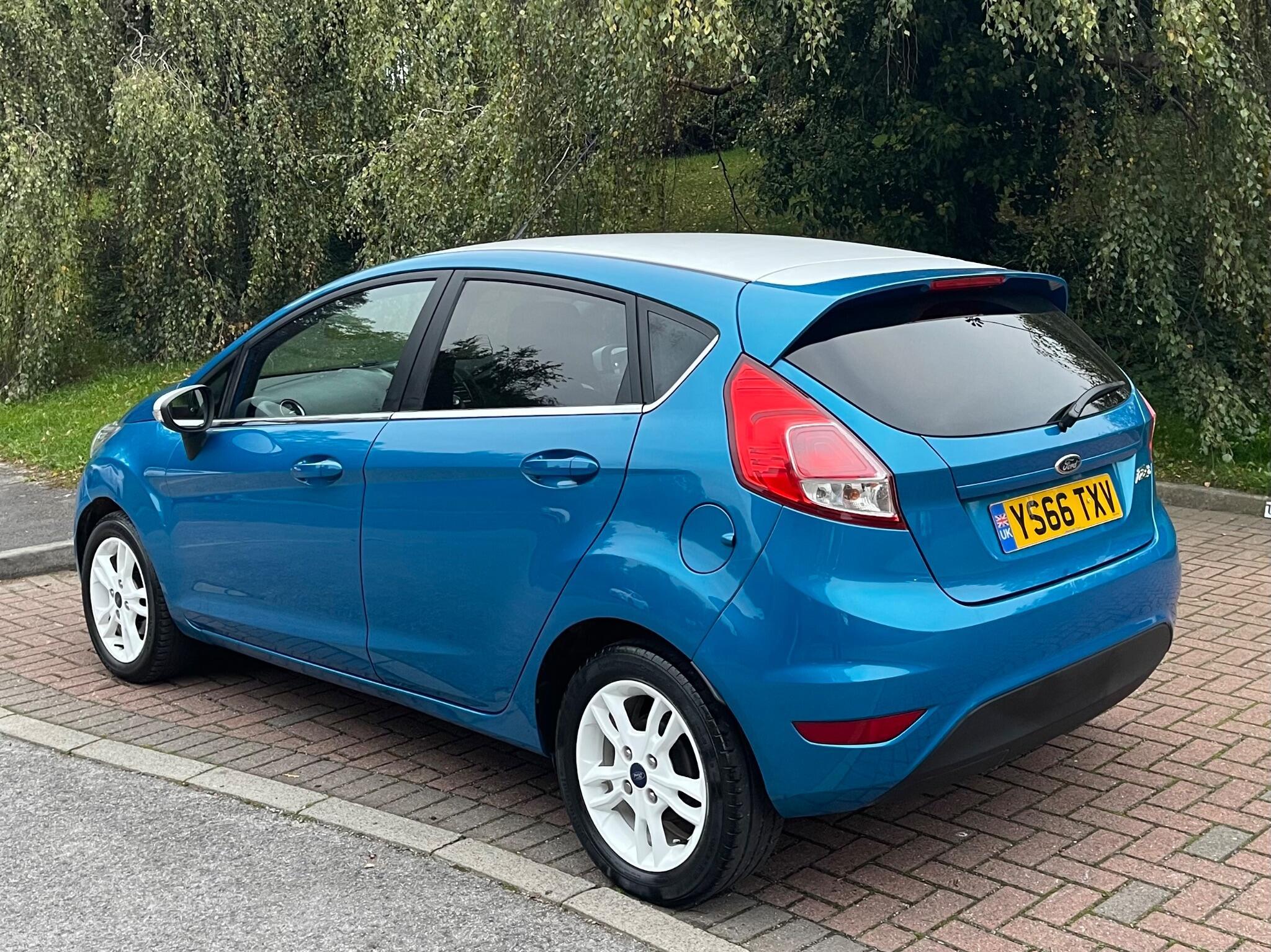 Ford Fiesta - Image 9