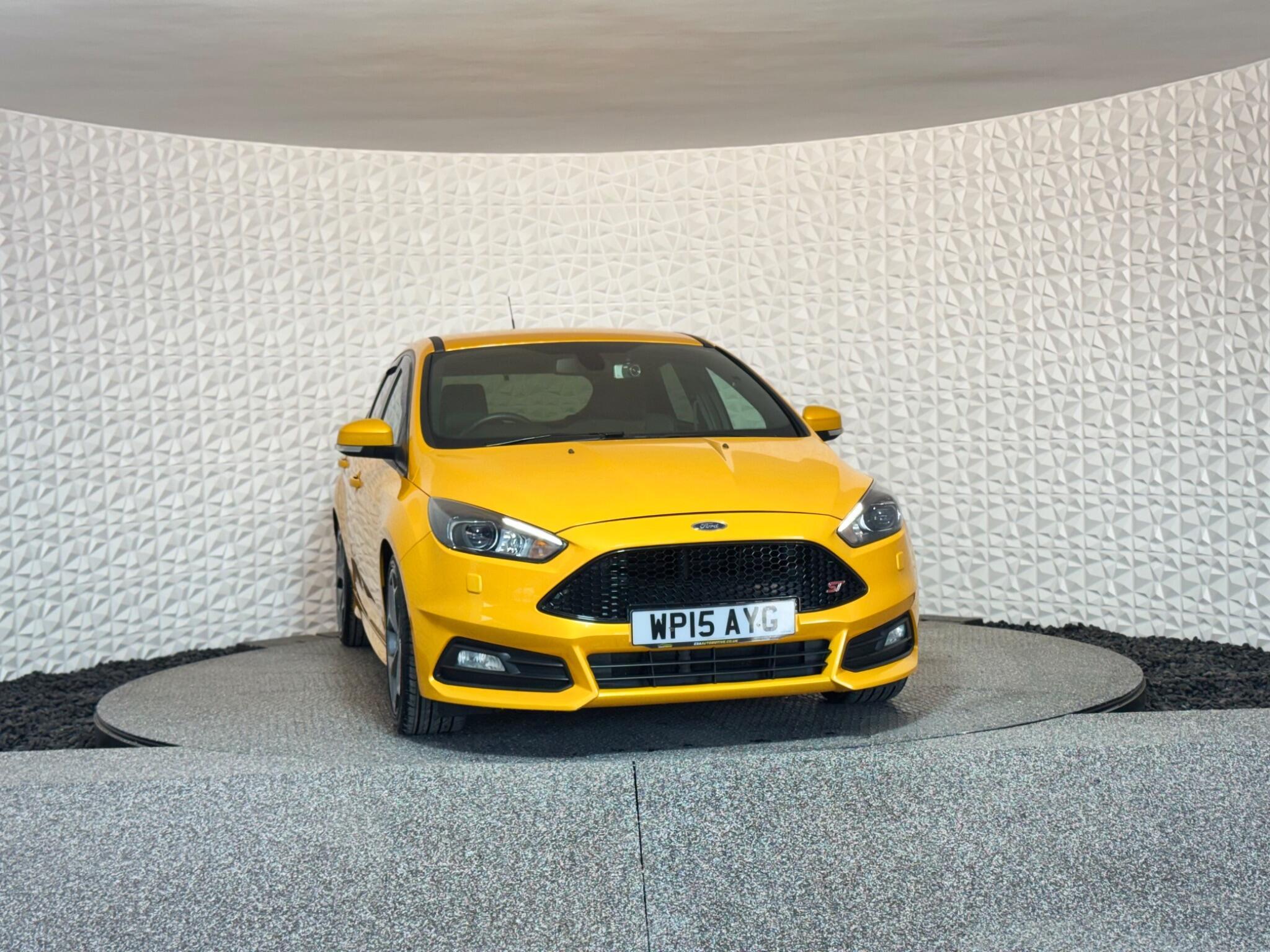 Ford Focus - Image 7