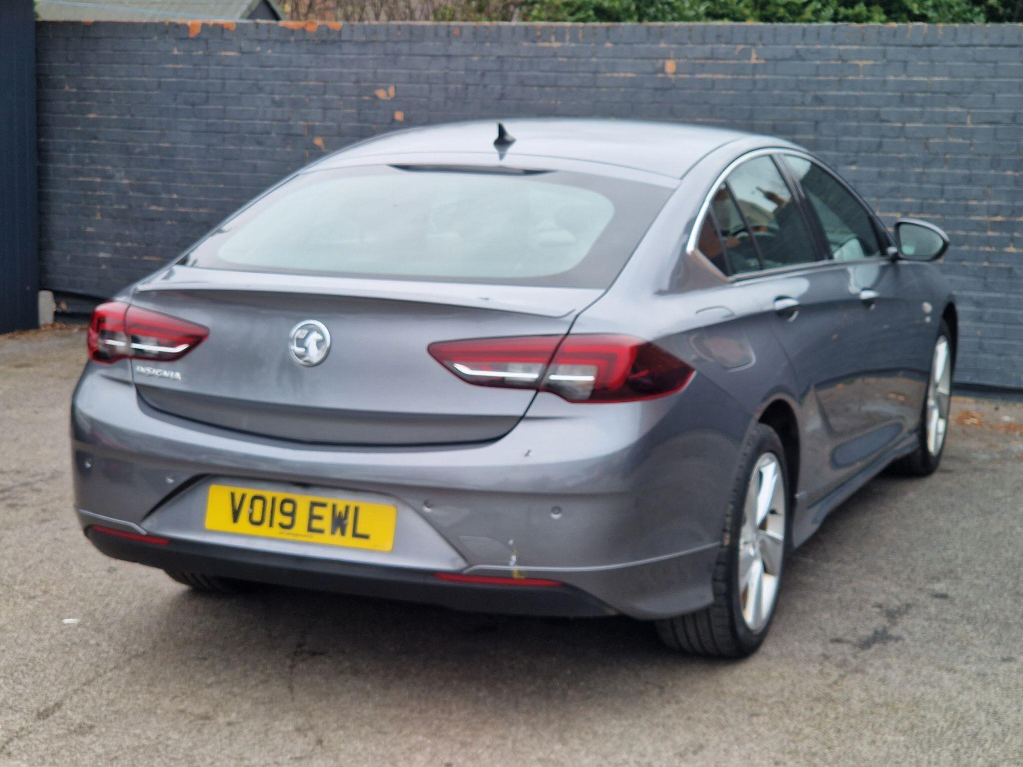 Vauxhall Insignia - Image 10