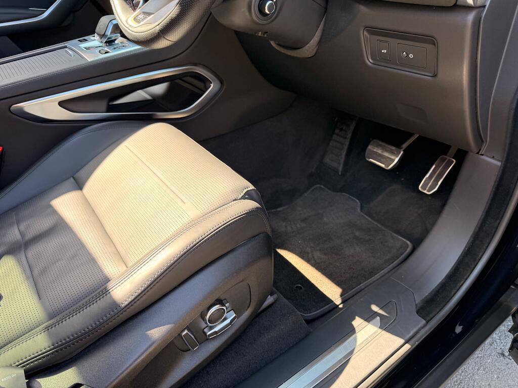 Jaguar F-Pace - Image 33