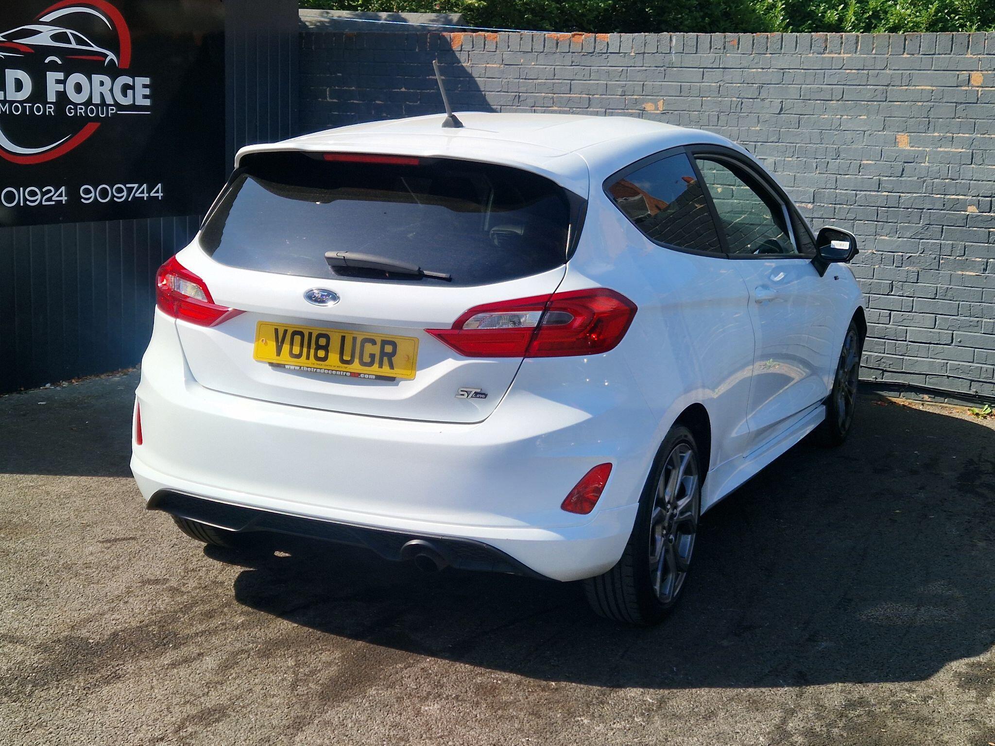 Ford Fiesta - Image 10