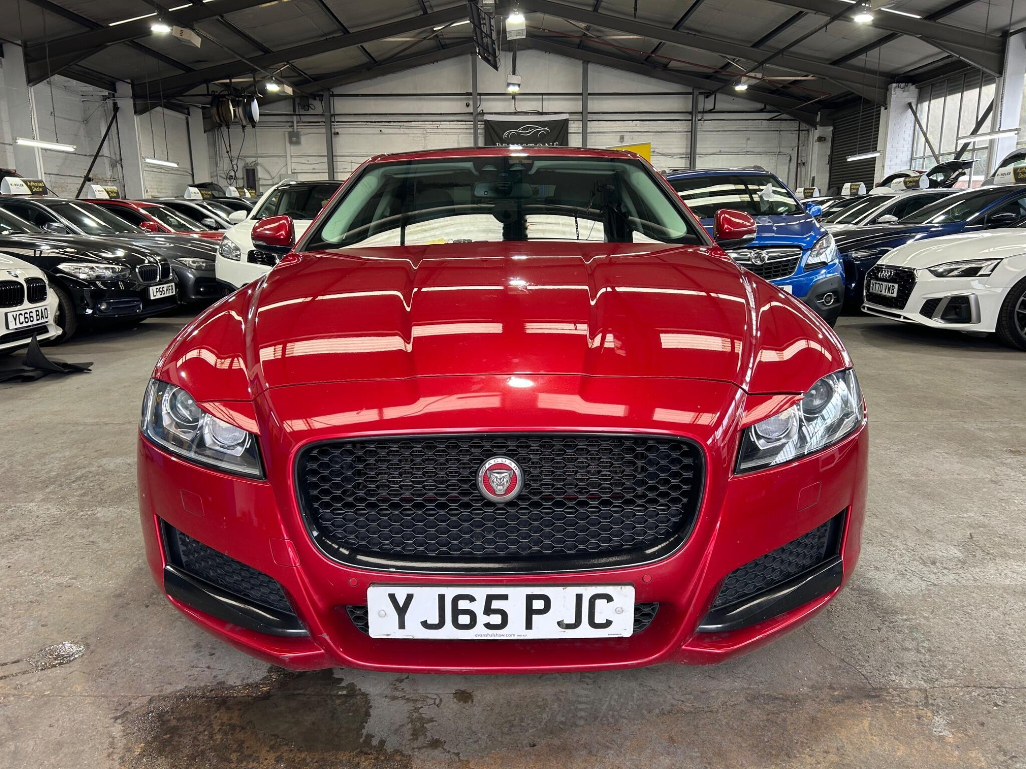 Jaguar XF - Image 2
