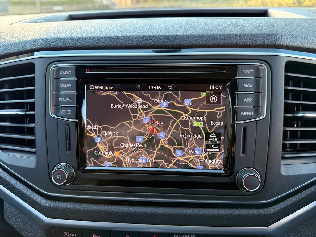 Volkswagen Amarok - Image 40