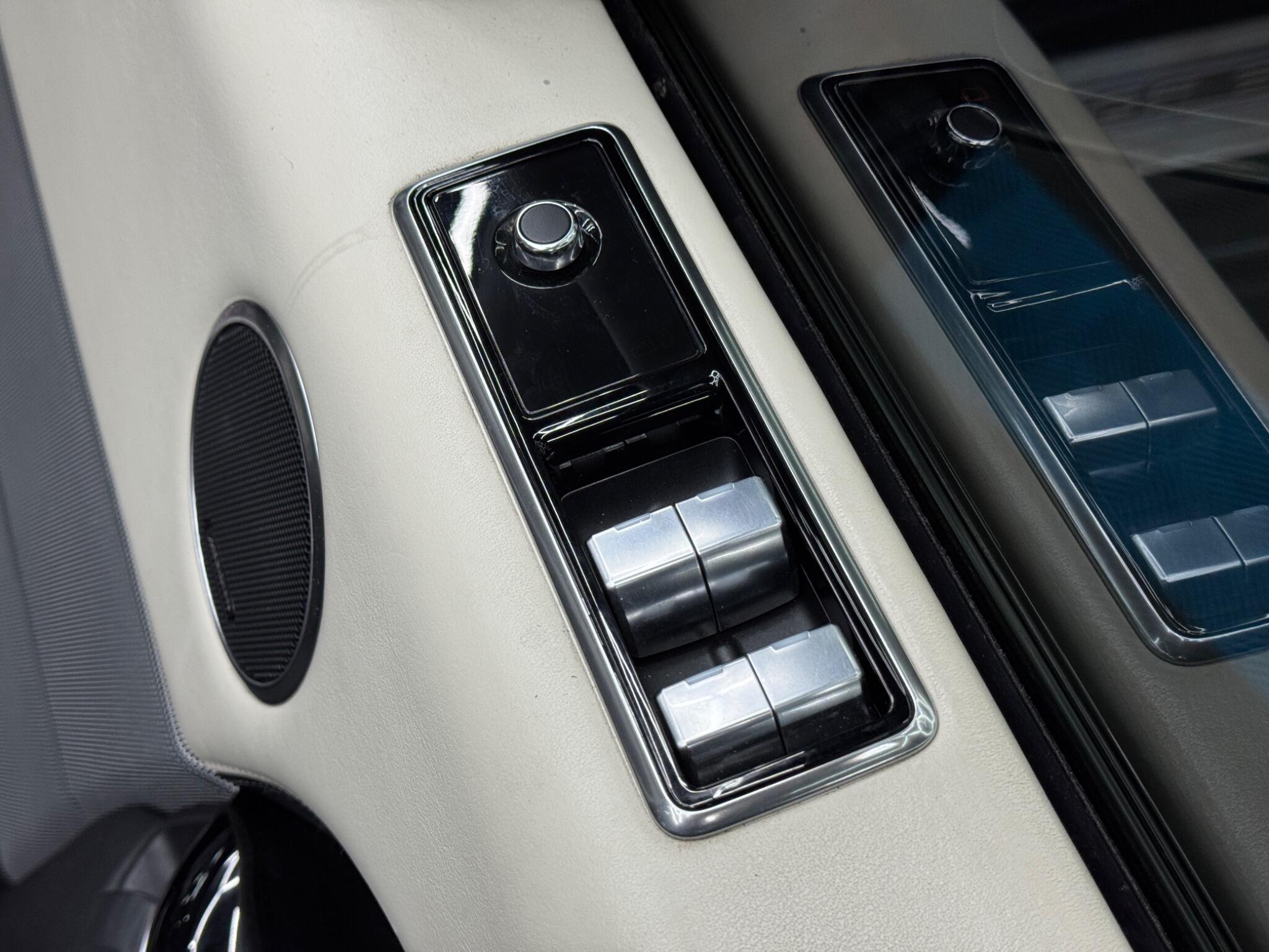 Land Rover RANGE ROVER SPORT - Image 53