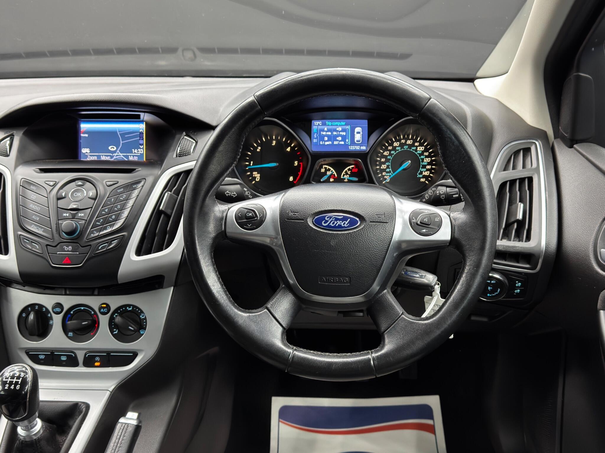 Ford Focus - Image 15