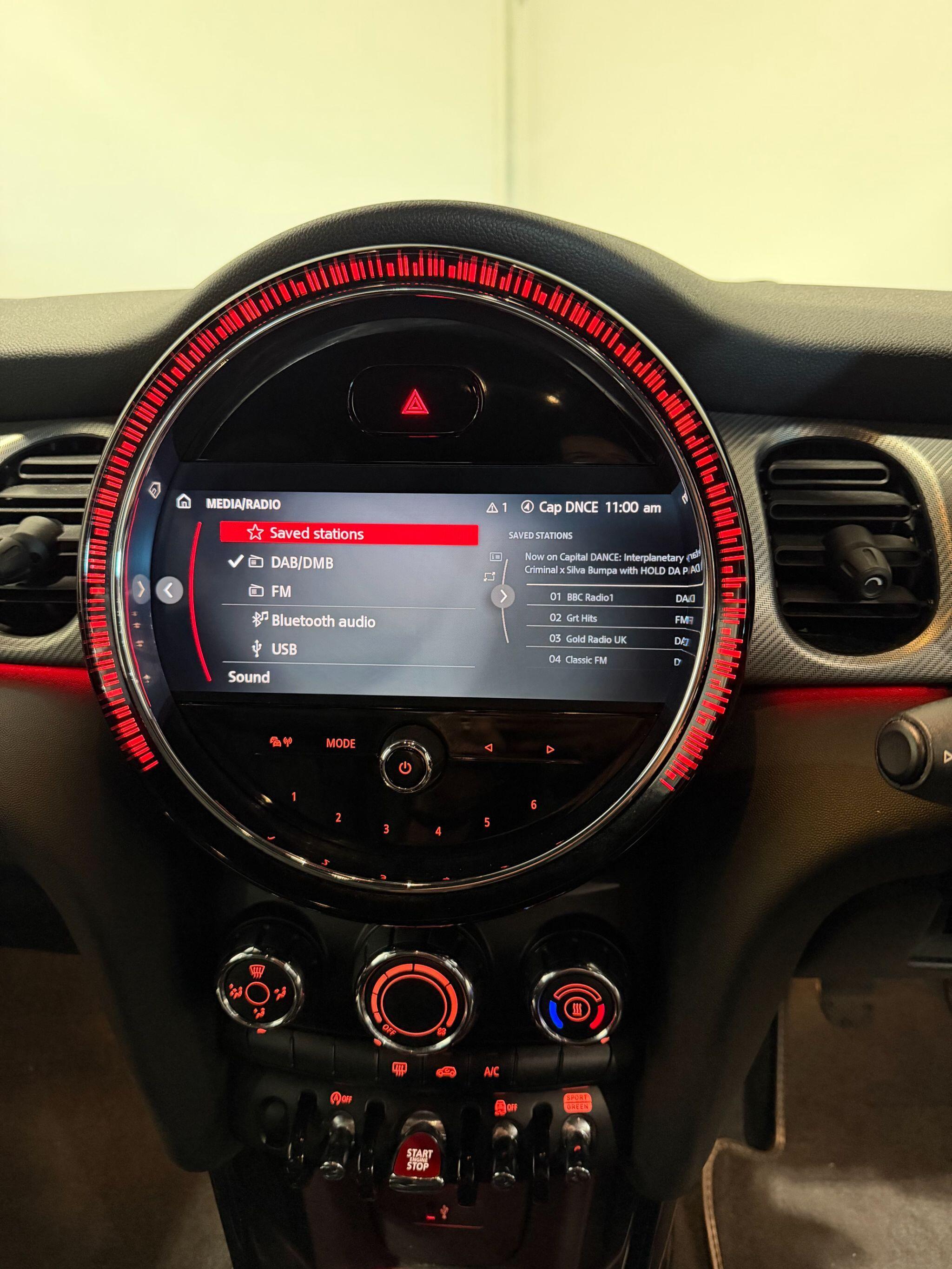 MINI Hatch - Image 18