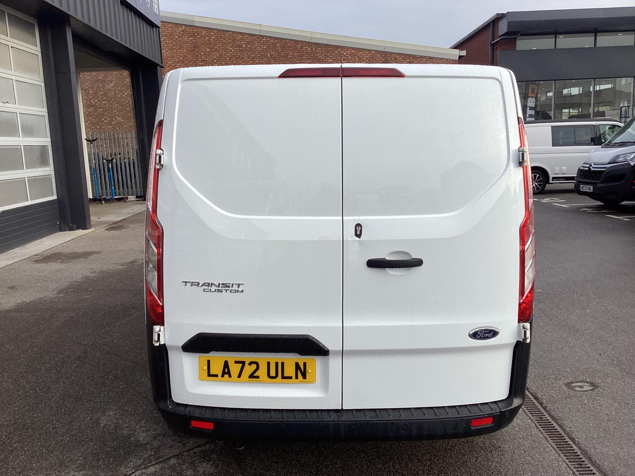 Ford Transit Custom - Image 6