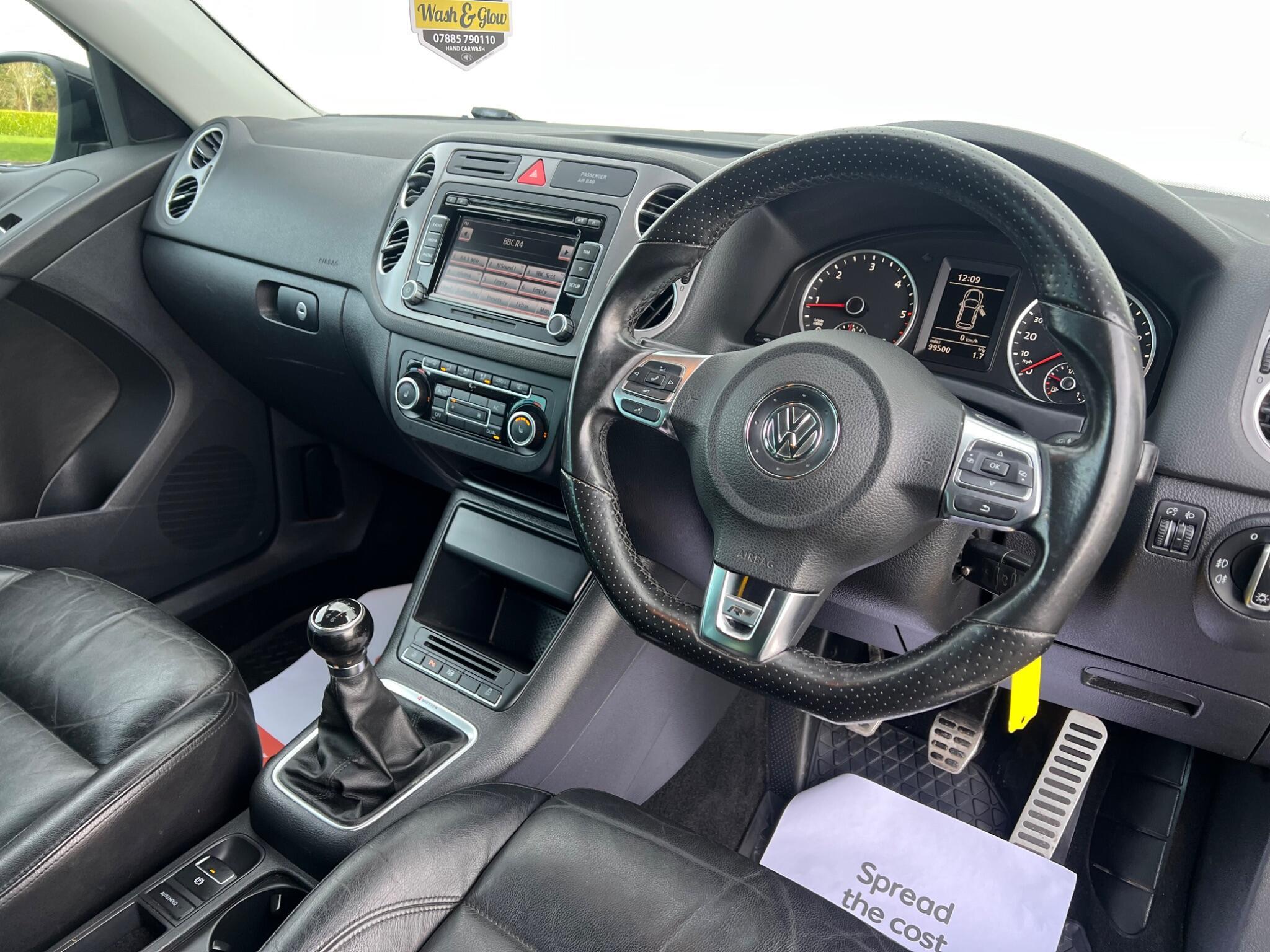 Volkswagen Tiguan - Image 15