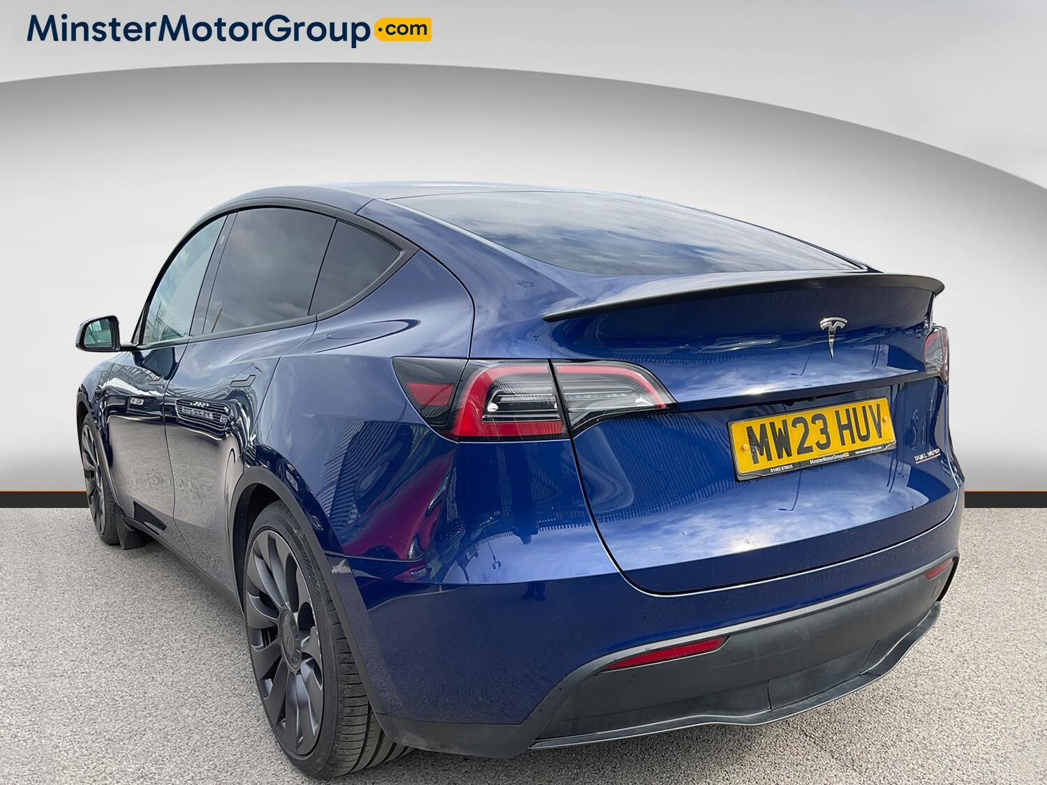 Tesla Model Y - Image 4