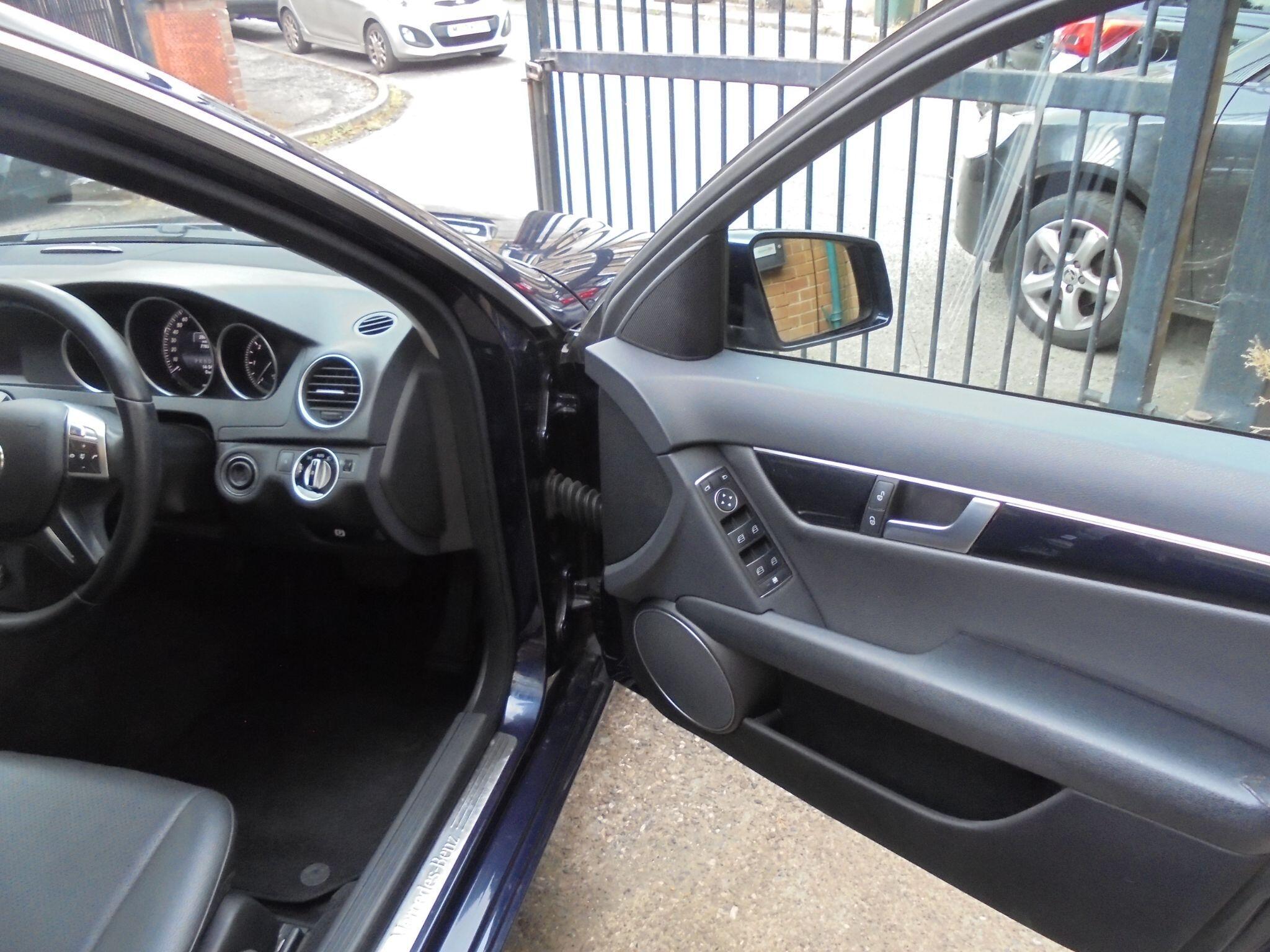 Mercedes C Class - Image 18