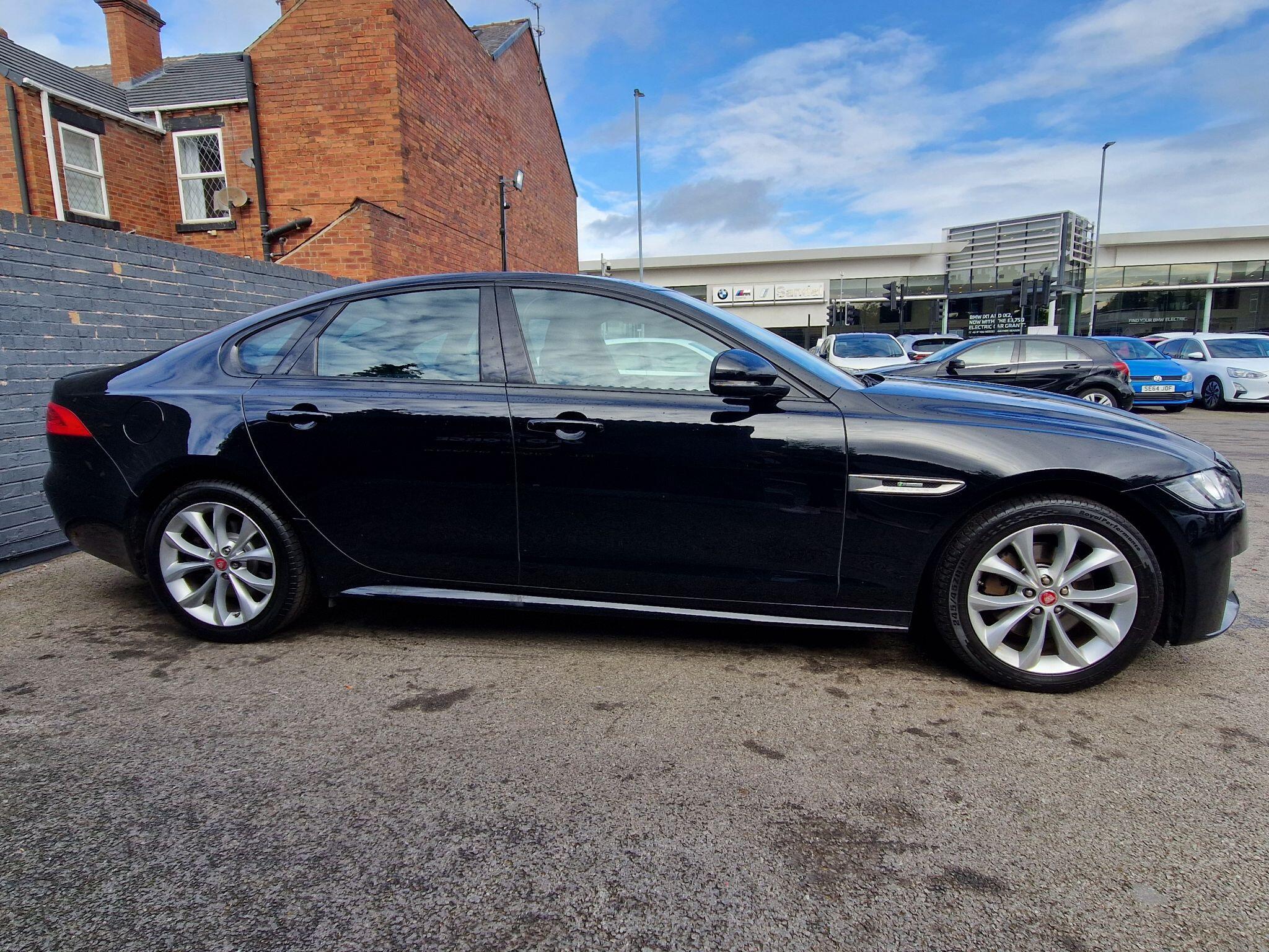 Jaguar XF - Image 7