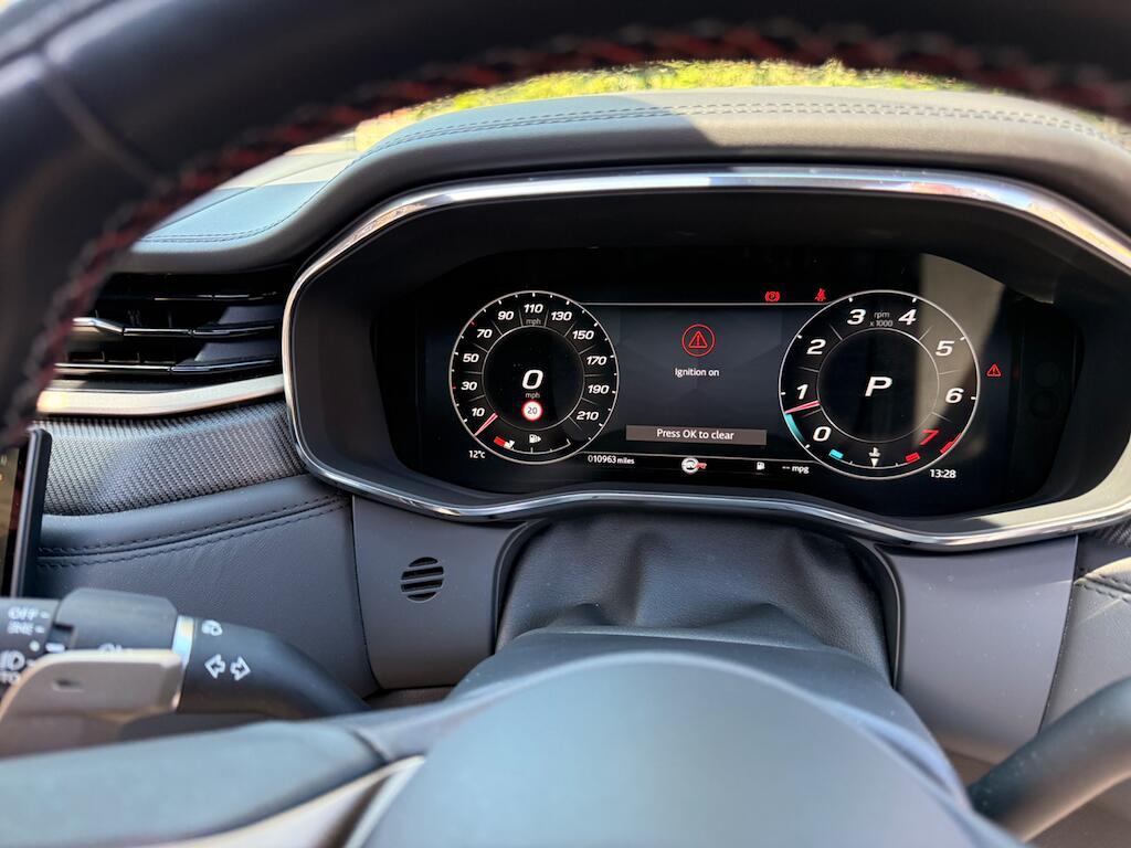 Jaguar F-Pace - Image 40