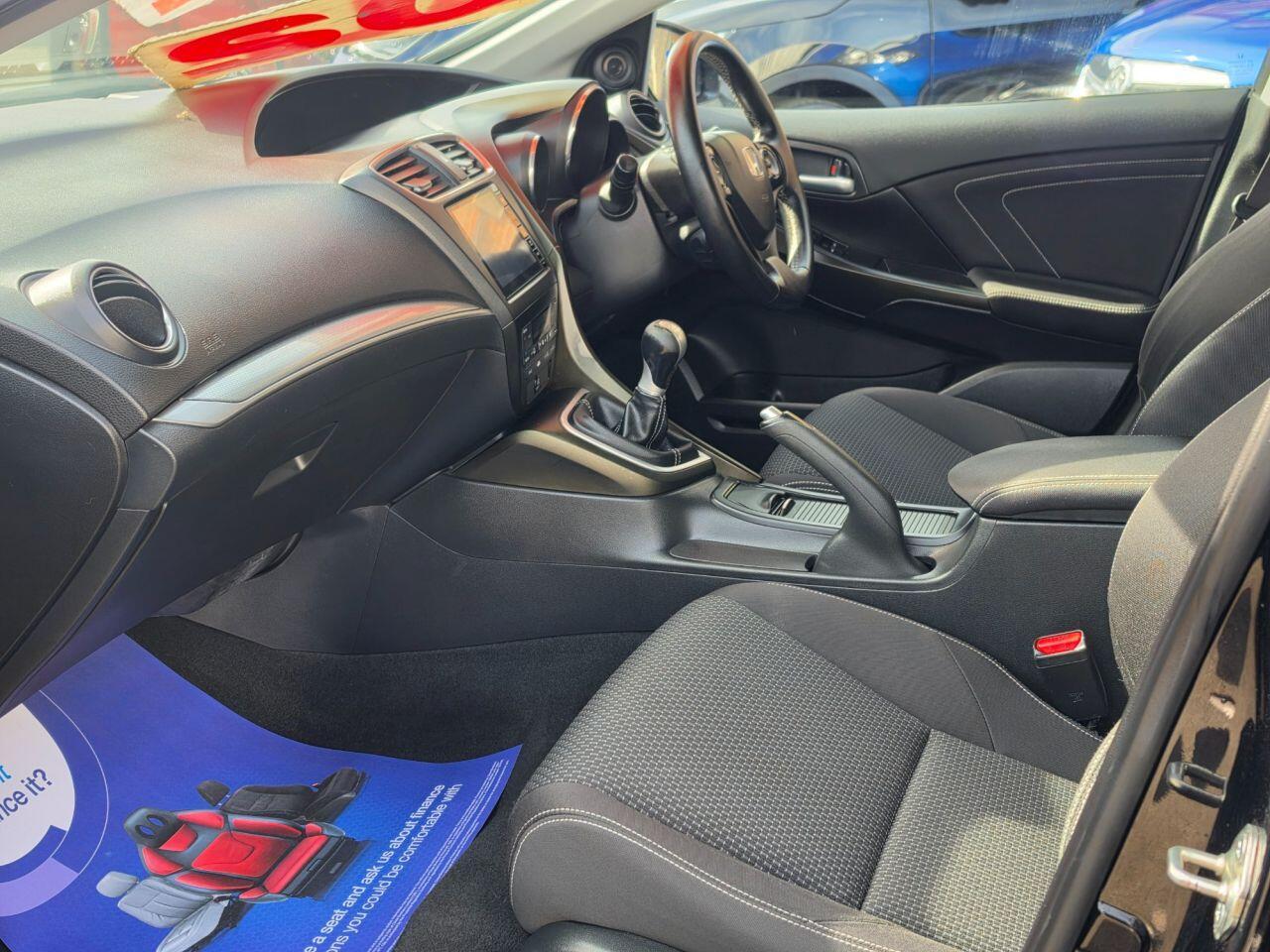 Honda Civic - Image 11