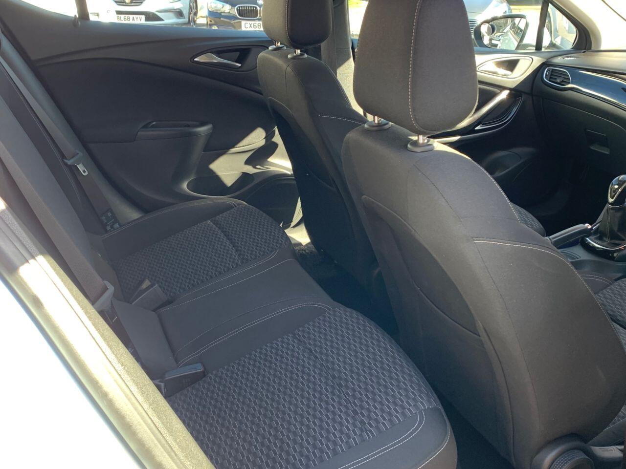 Vauxhall Astra - Image 18