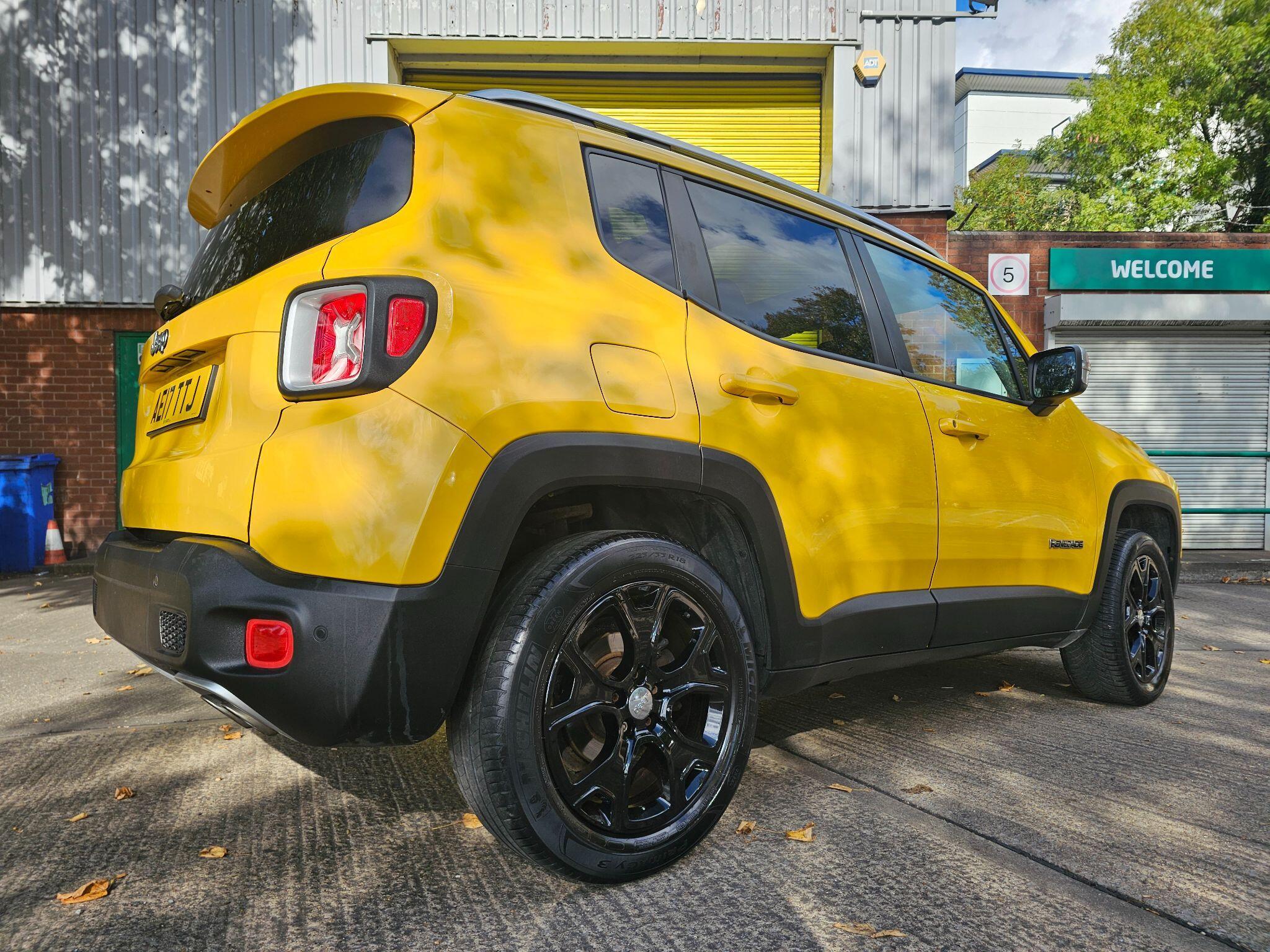 Jeep Renegade - Image 15