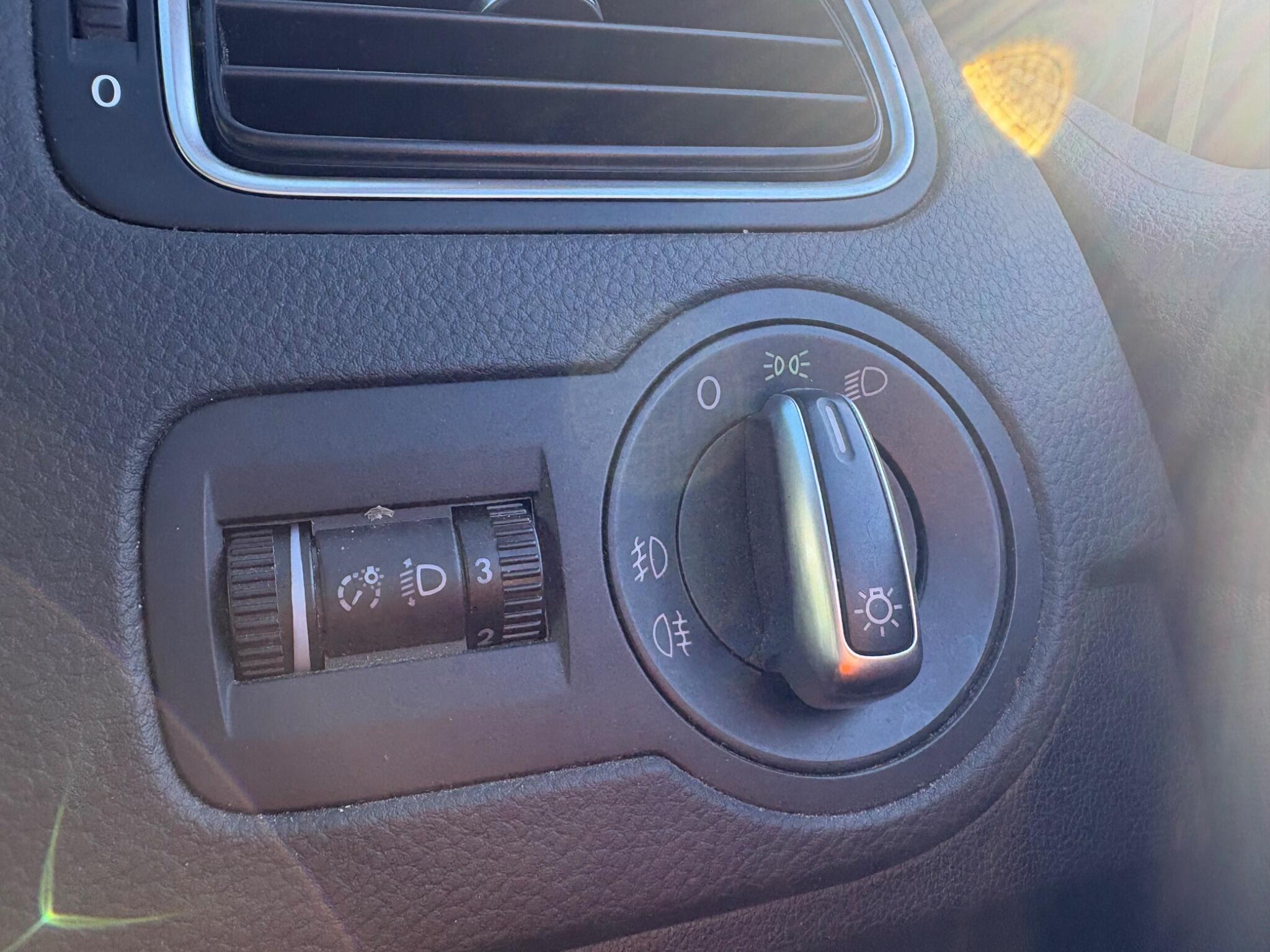 Volkswagen Polo - Image 32