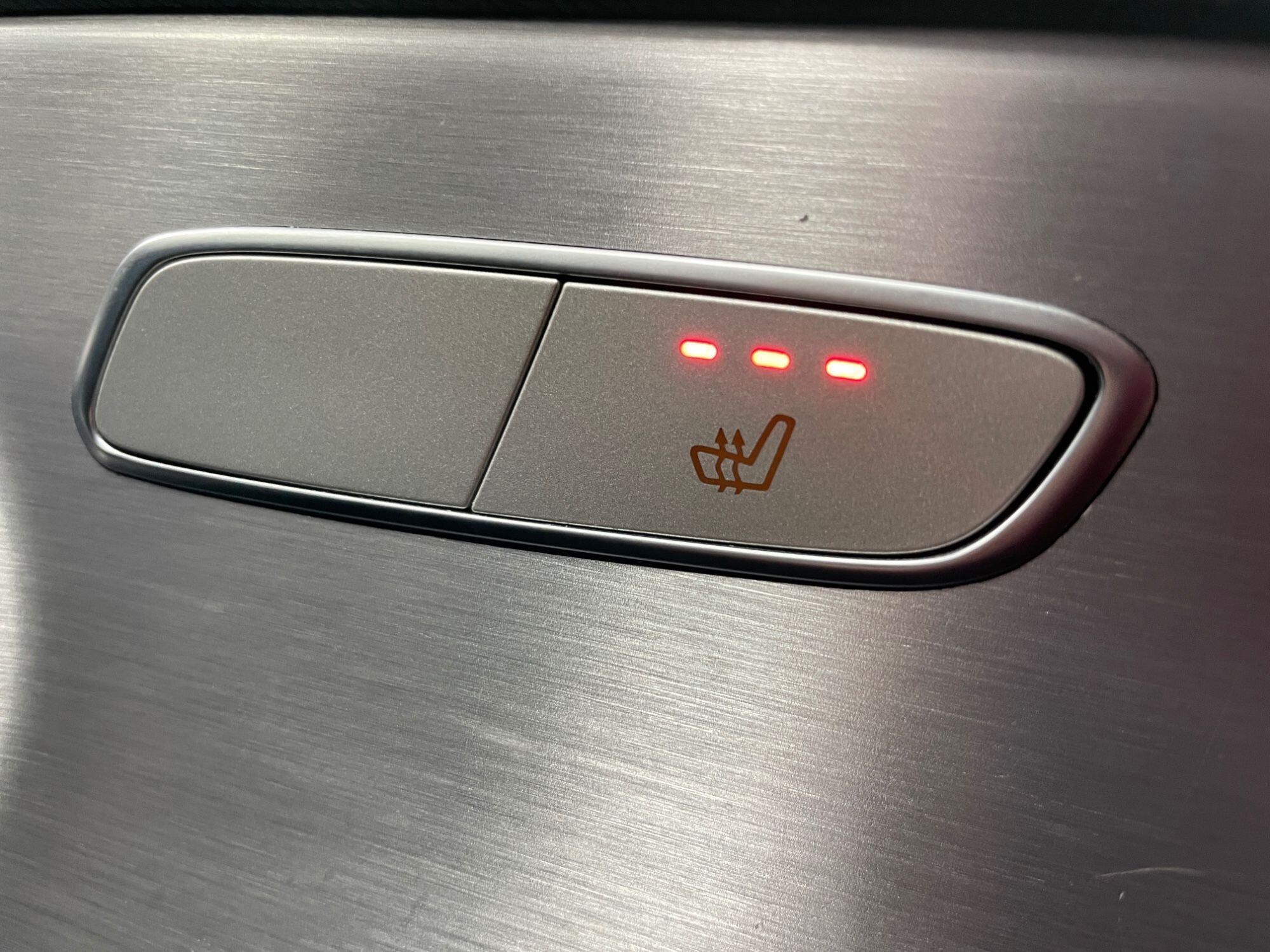 Mercedes C-Class - Image 29