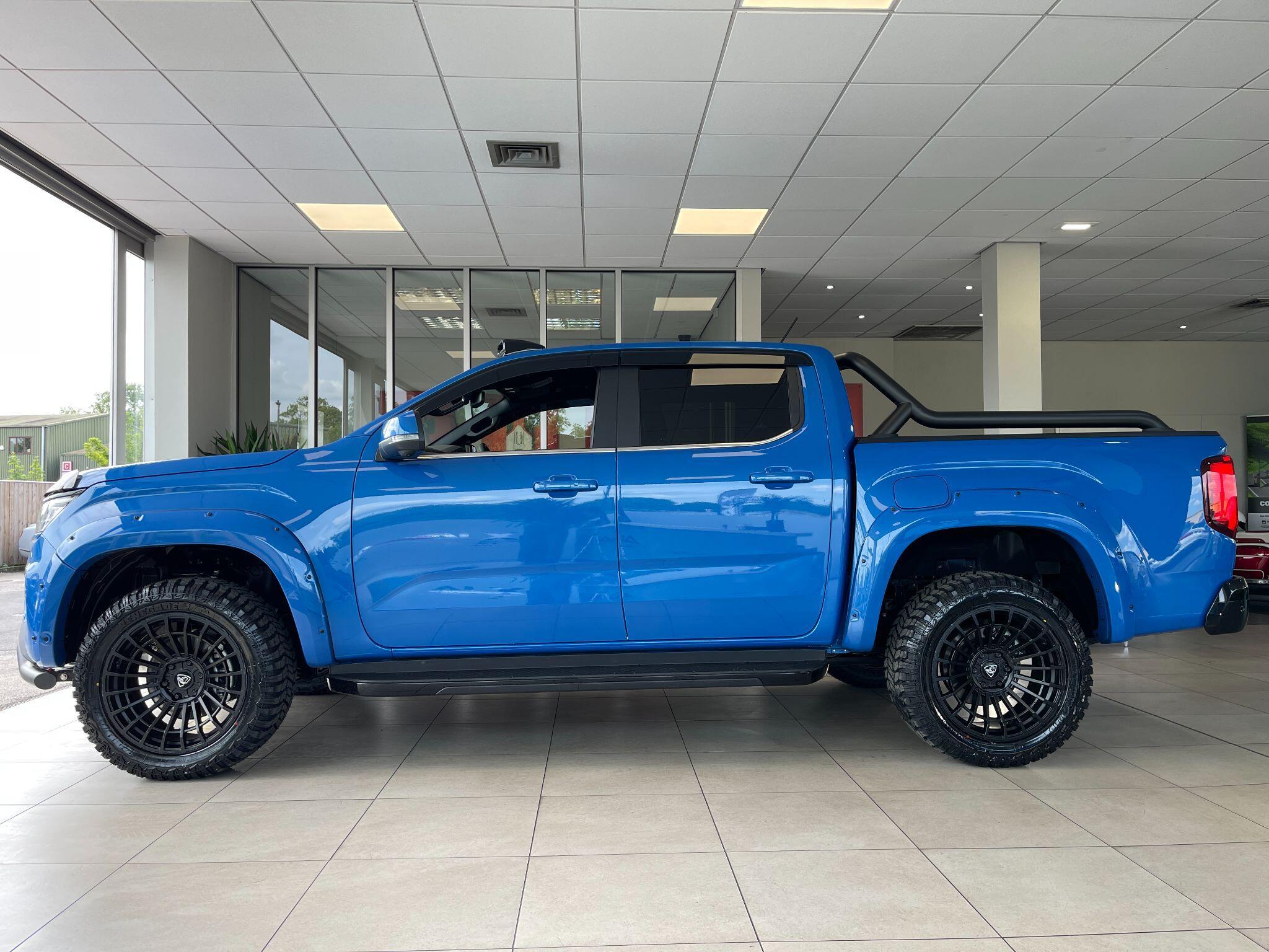 Volkswagen Amarok - Image 16
