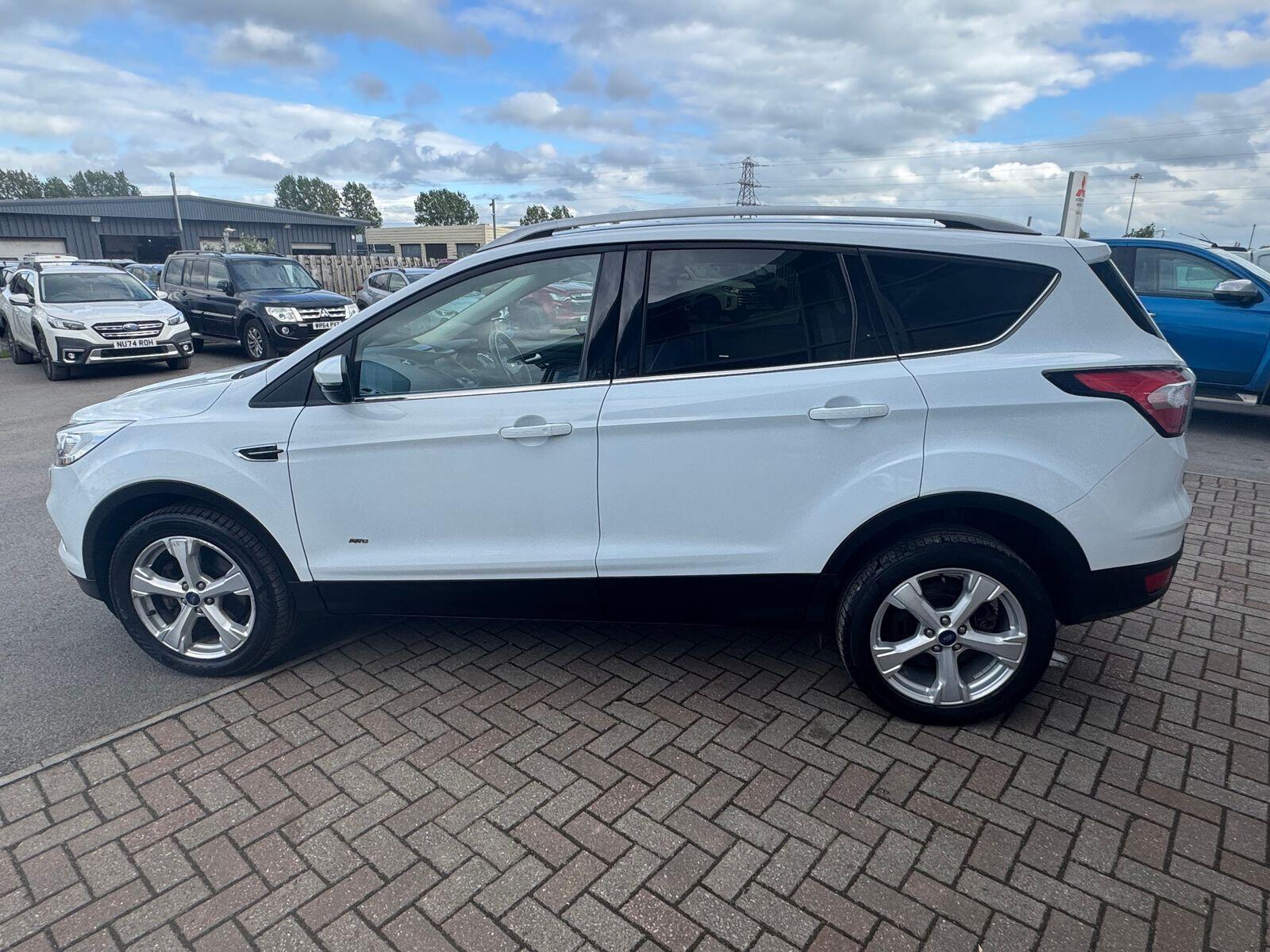 Ford Kuga - Image 4