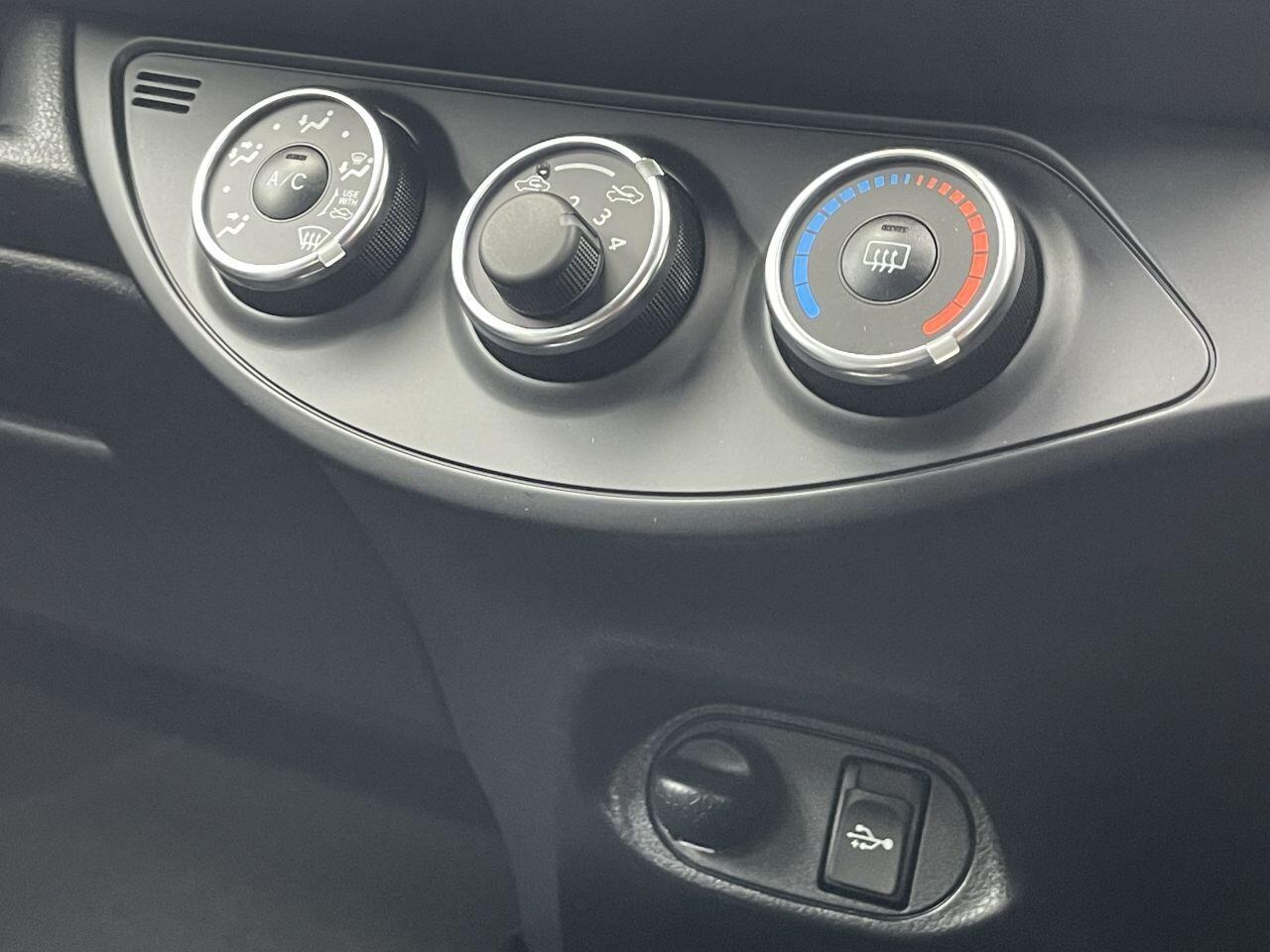 Toyota Yaris - Image 43