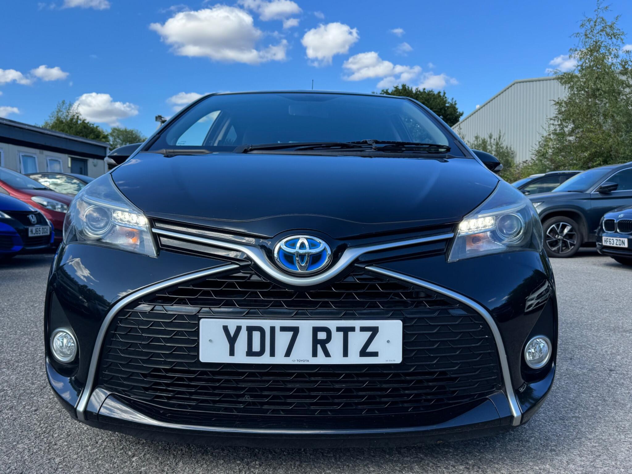 Toyota Yaris - Image 4