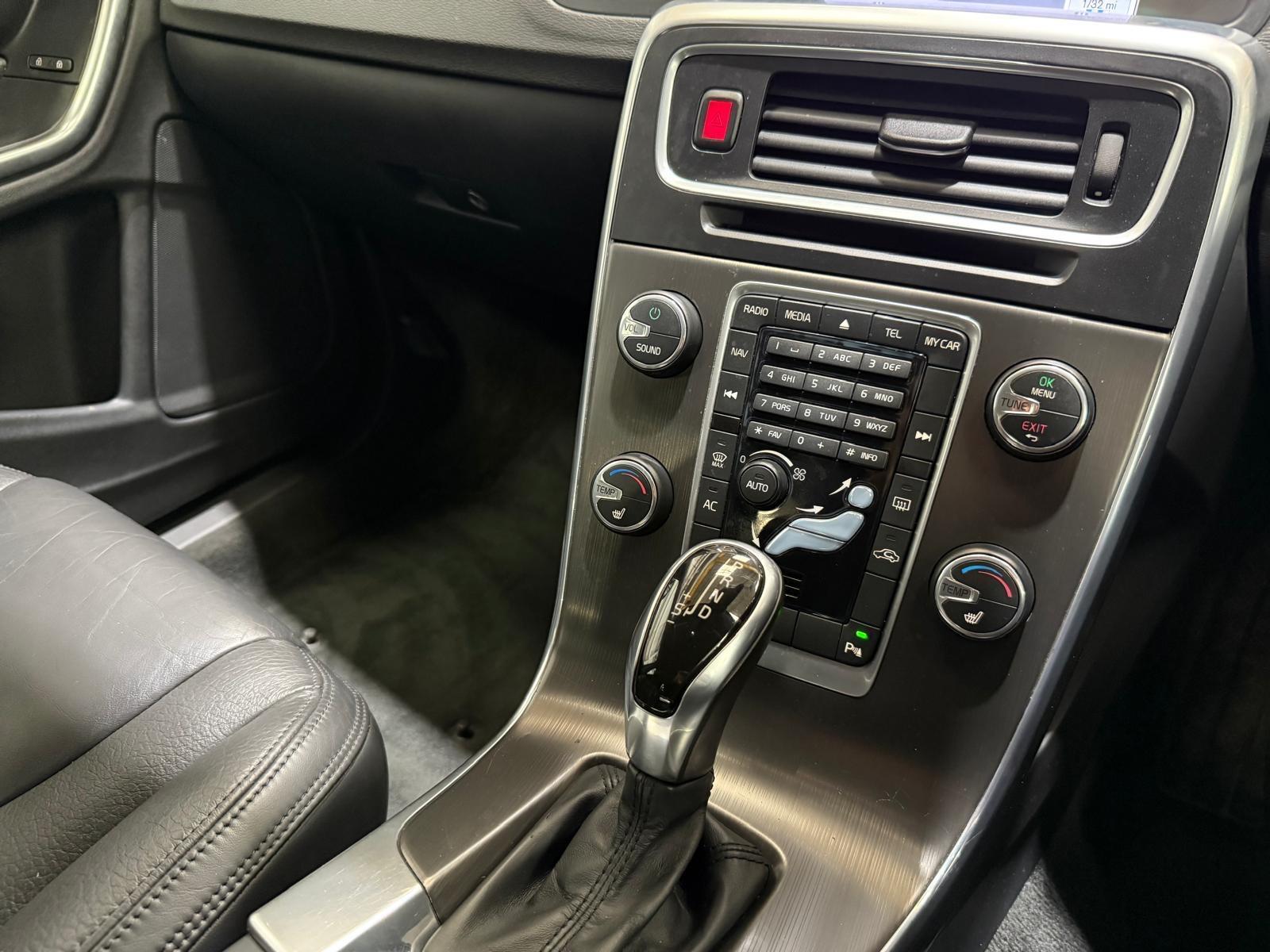 Volvo S60 - Image 60