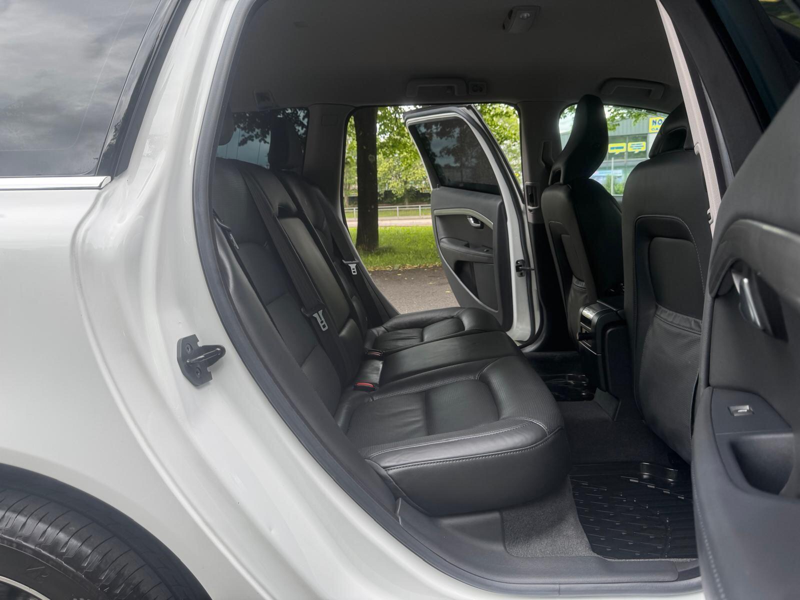 Volvo V70 - Image 20