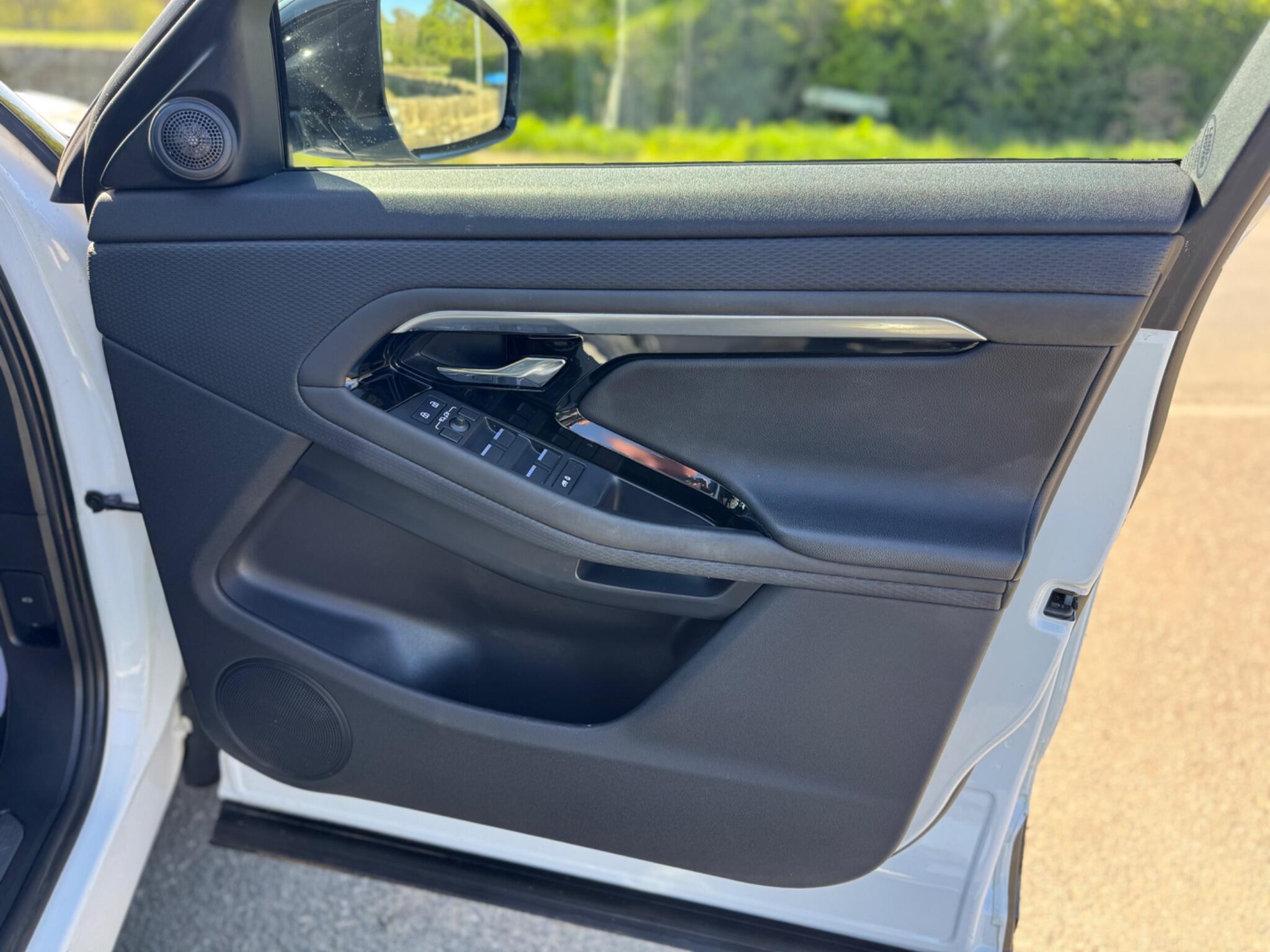 Land Rover Range Rover Evoque - Image 28
