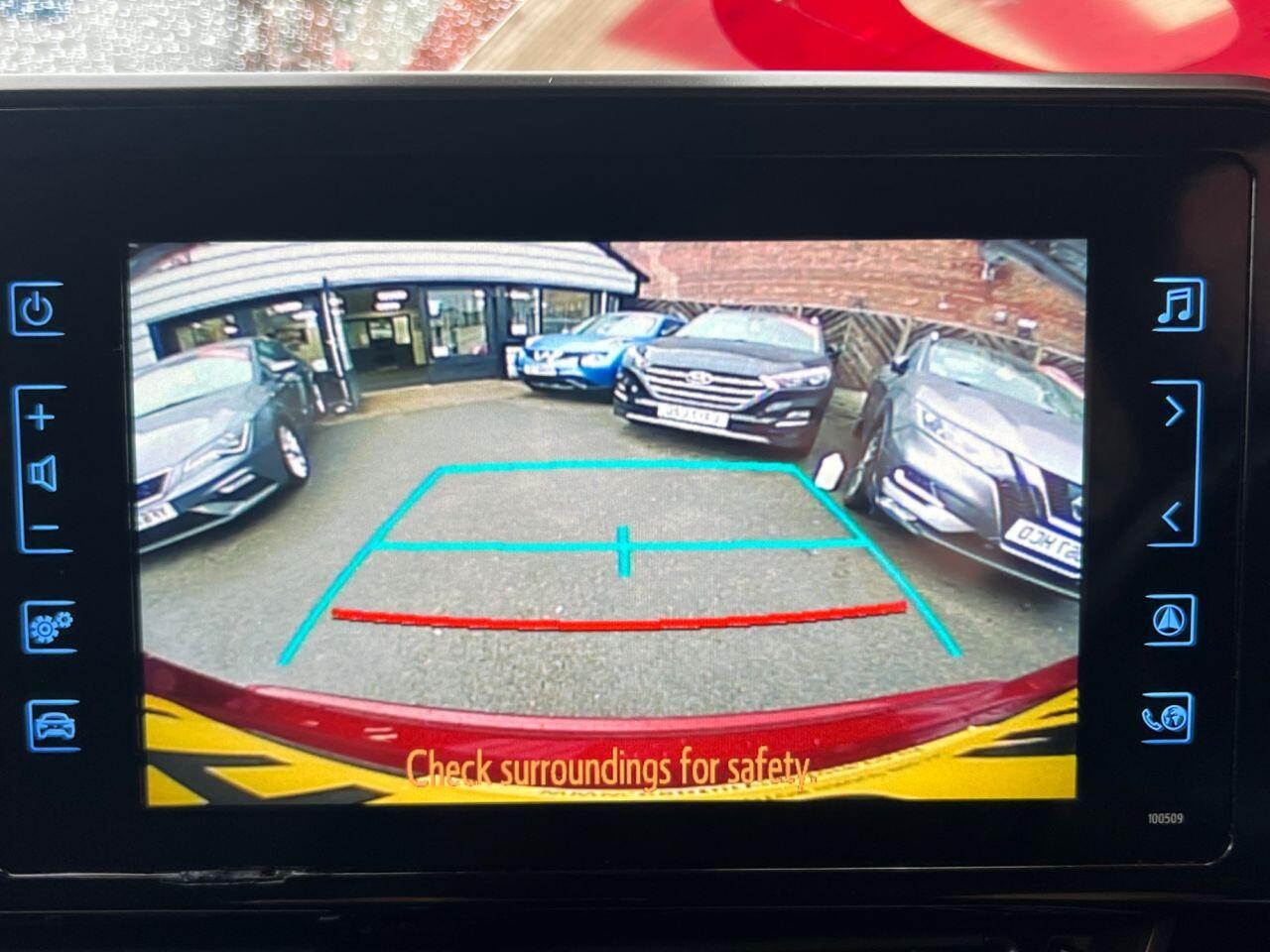 Toyota C-Hr - Image 2