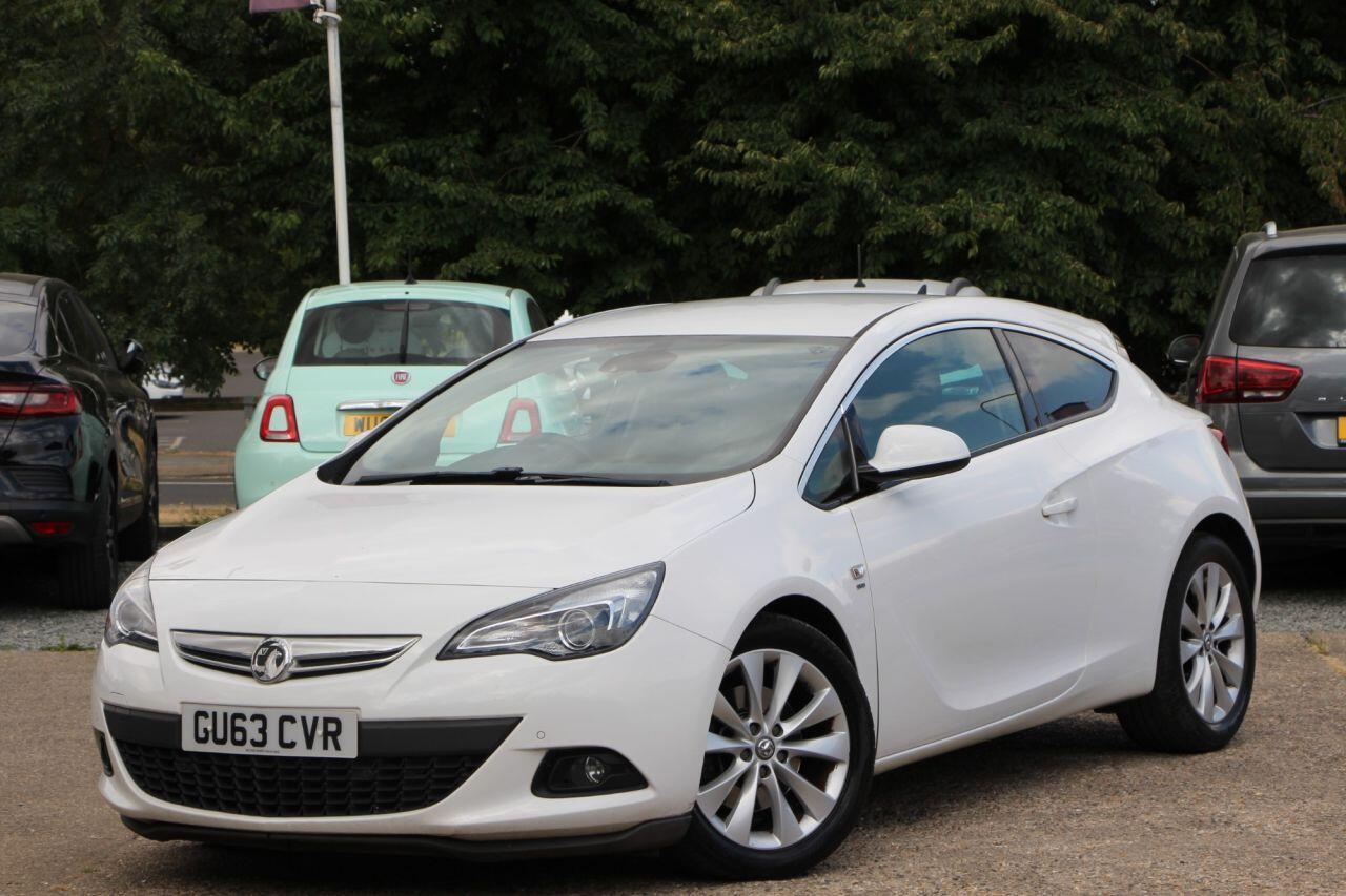 Vauxhall Astra GTC - Image 8